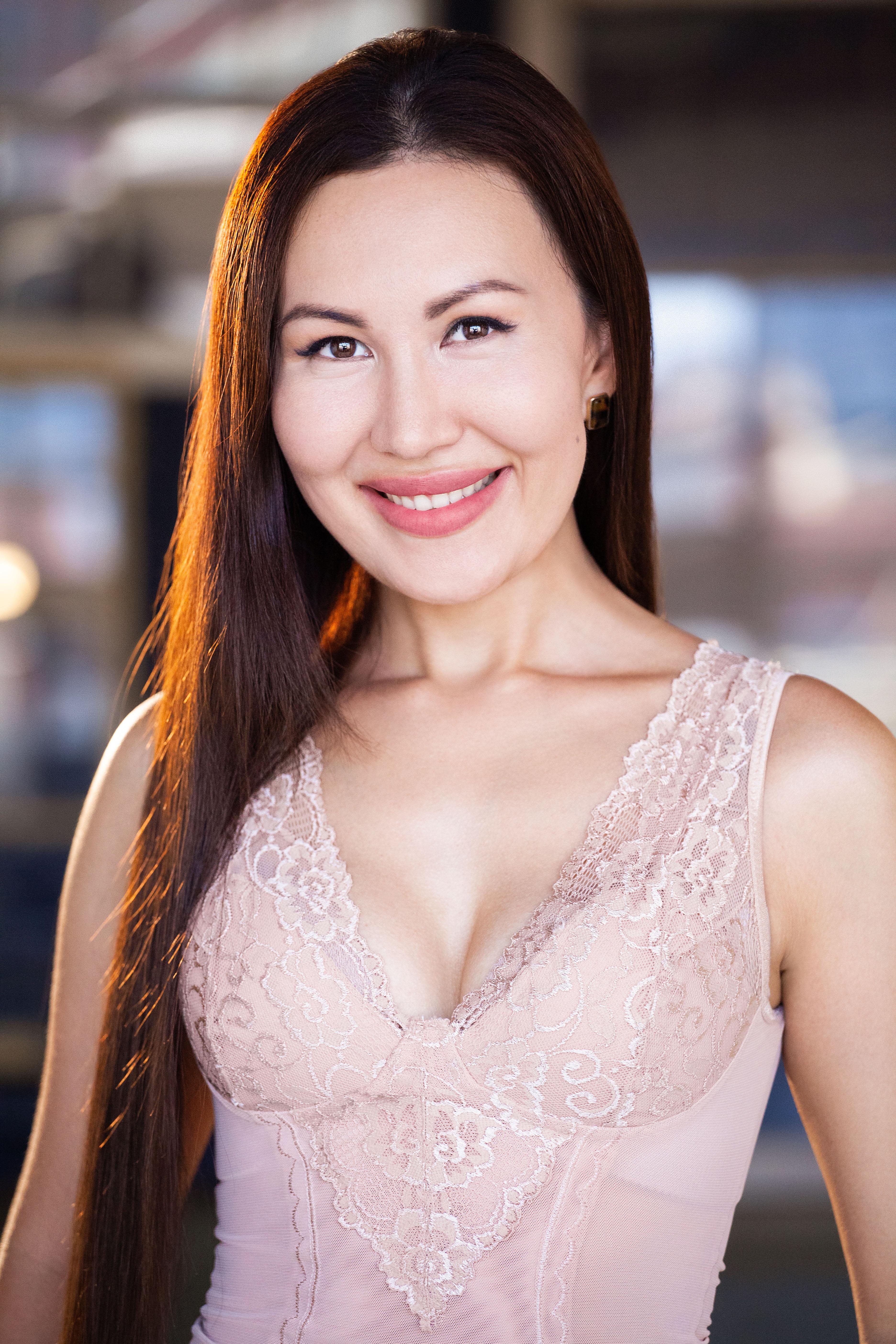 actor Joy Tess large photo