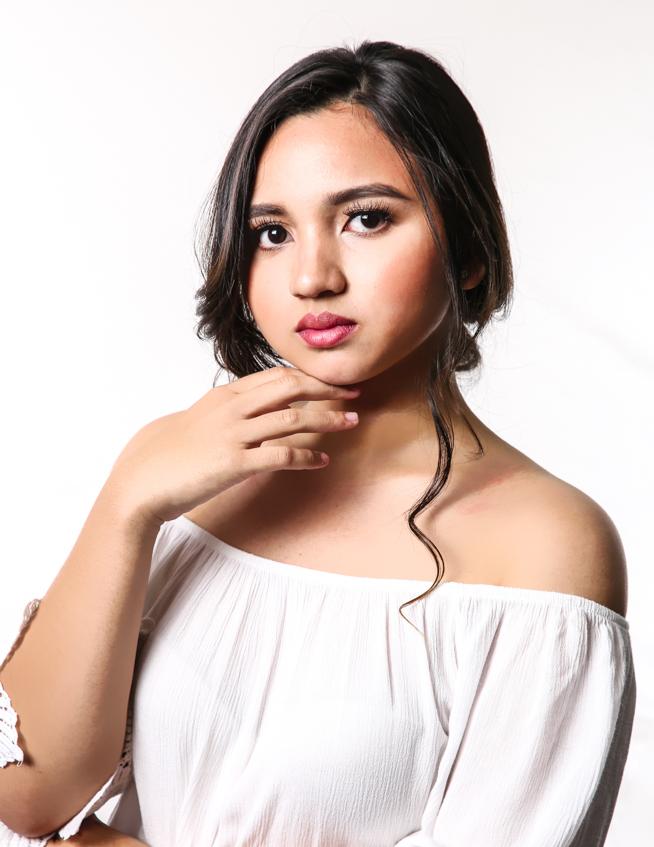 actor Rona May Moreno large photo