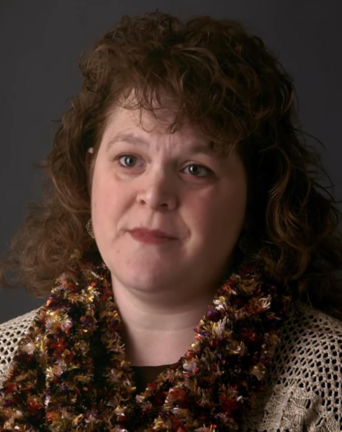 actor Stephanie Savard large photo