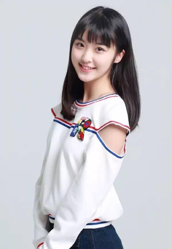 actor Xinyi Lin large photo