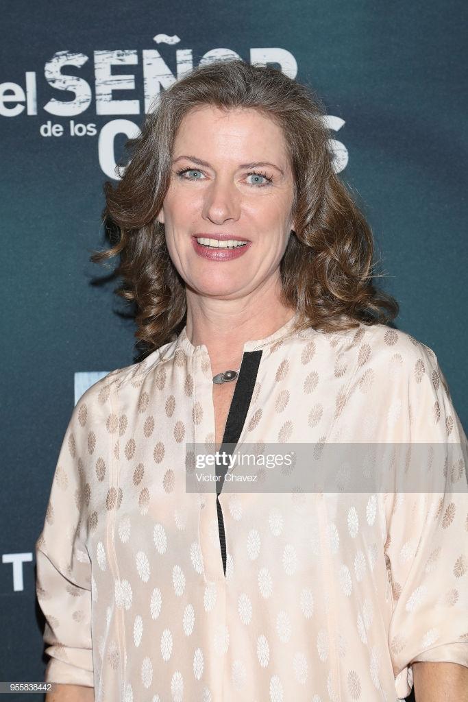 actor Lisa Owen large photo