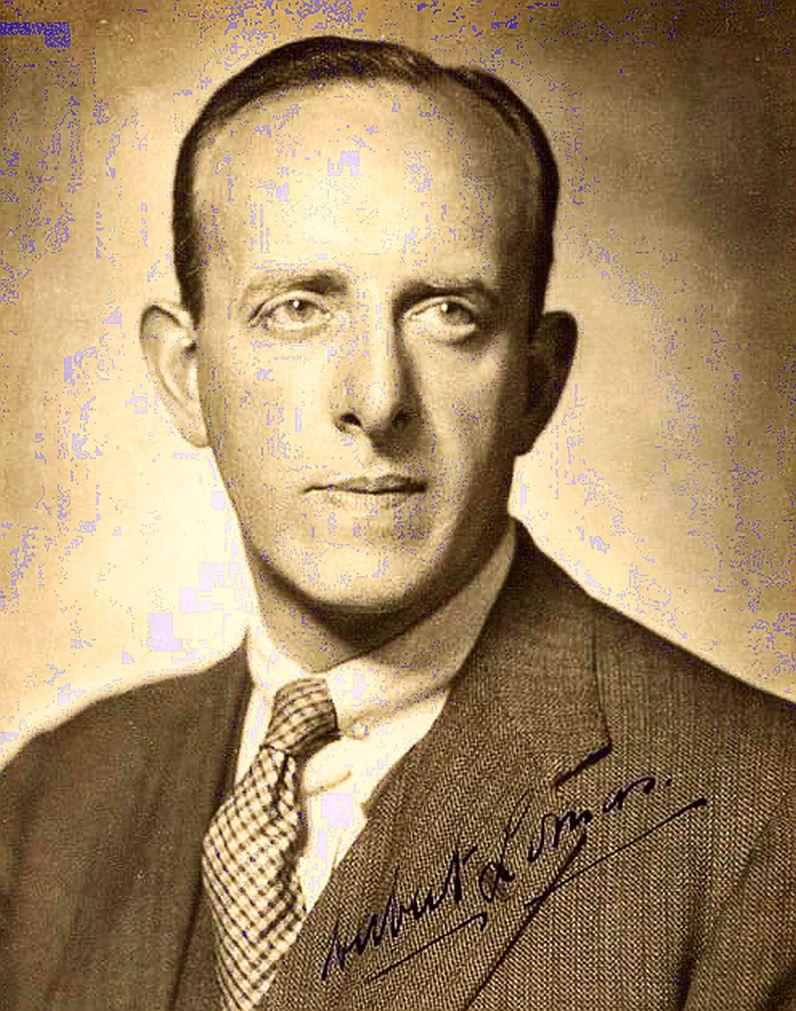 actor Herbert Lomas large photo