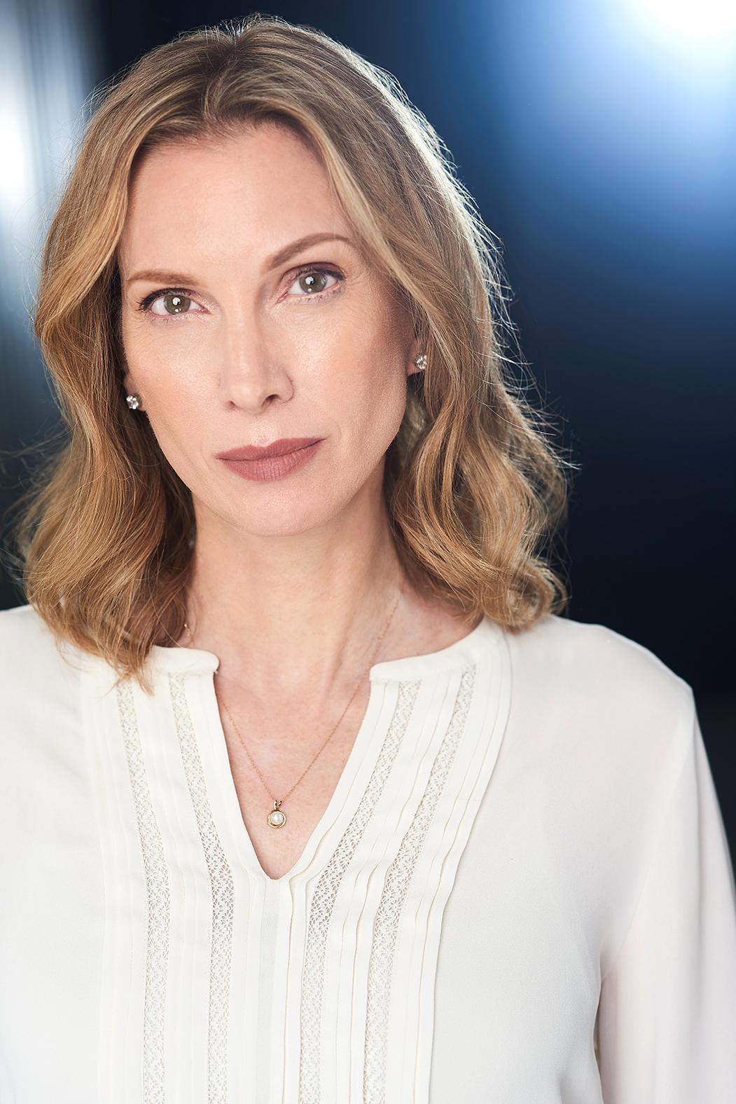 actor Catherine Christensen large photo