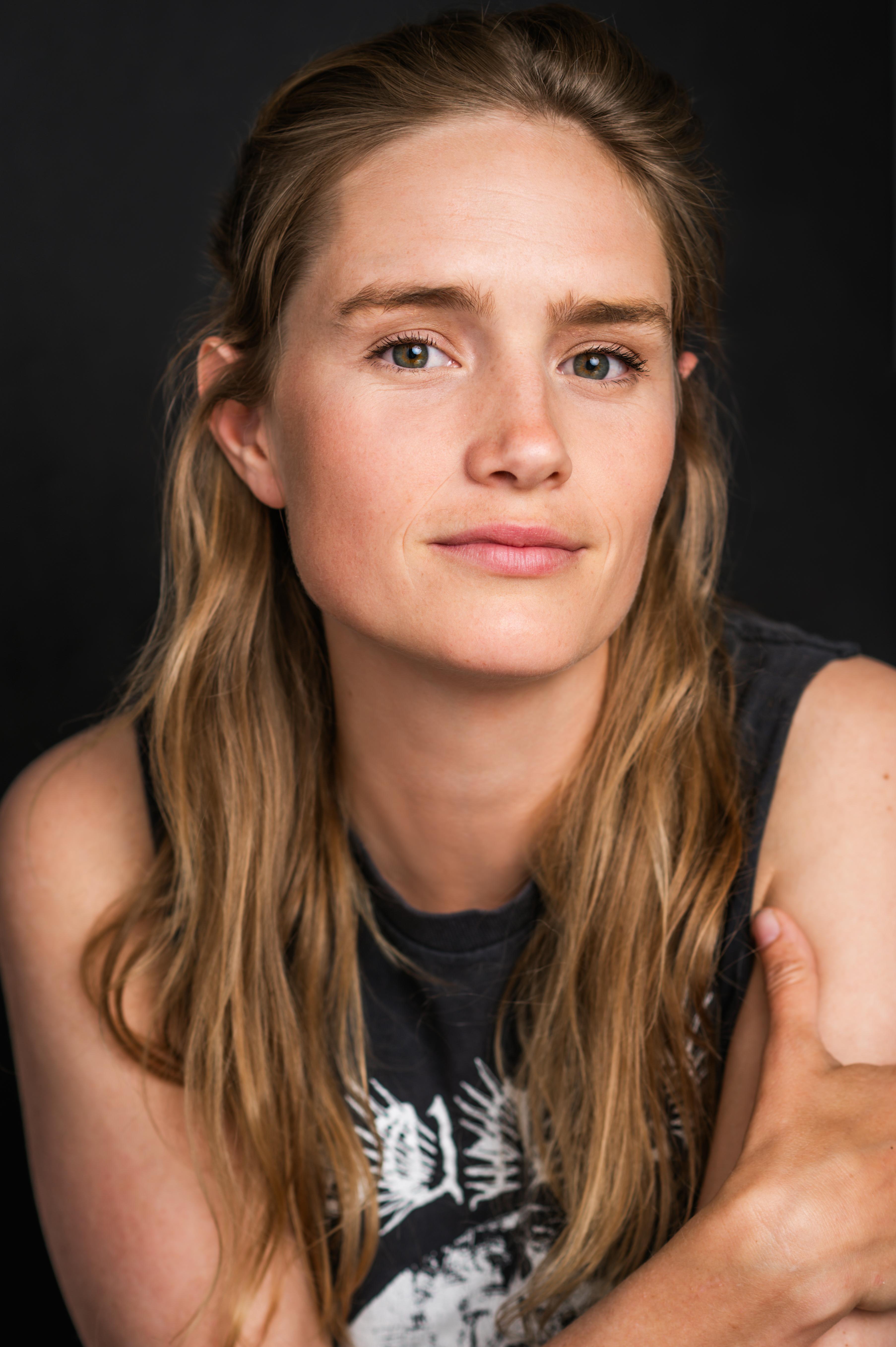 actor Libby Osler large photo