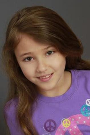 actor Breanna Lakatos large photo