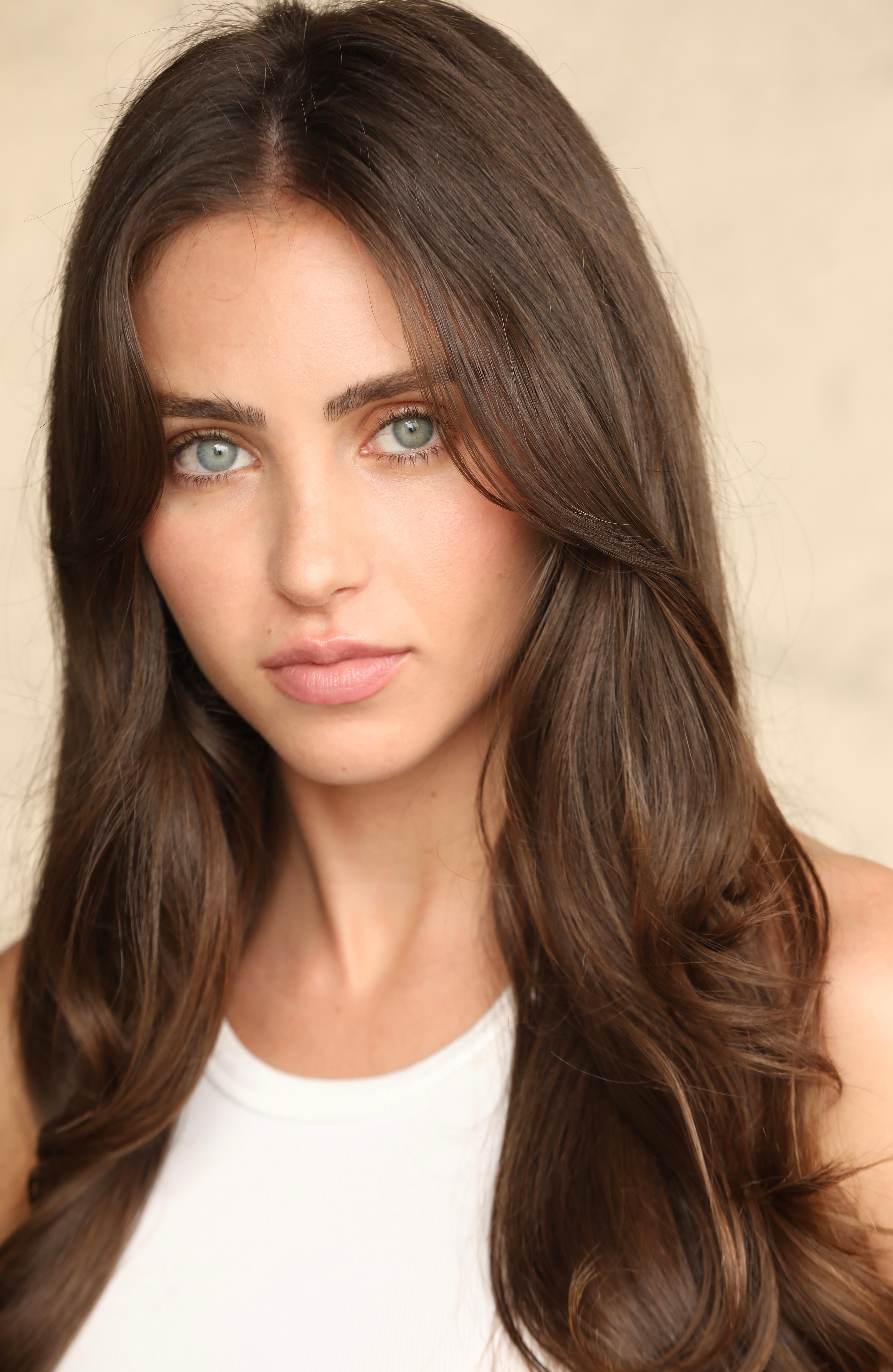 actor Ryan Whitney large photo