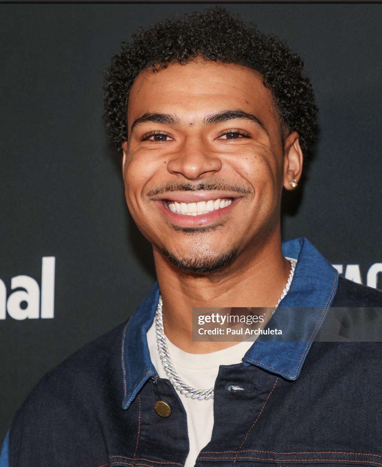 actor Chasen Shaw large photo