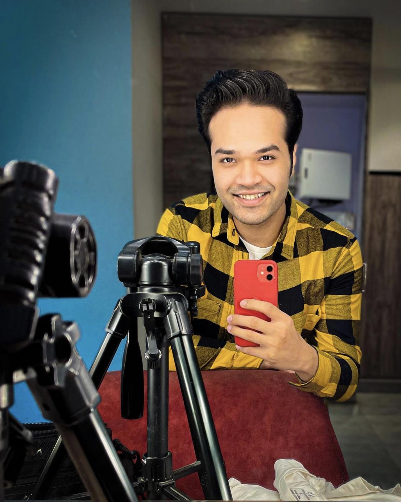 actor Anirudh Khurana large photo