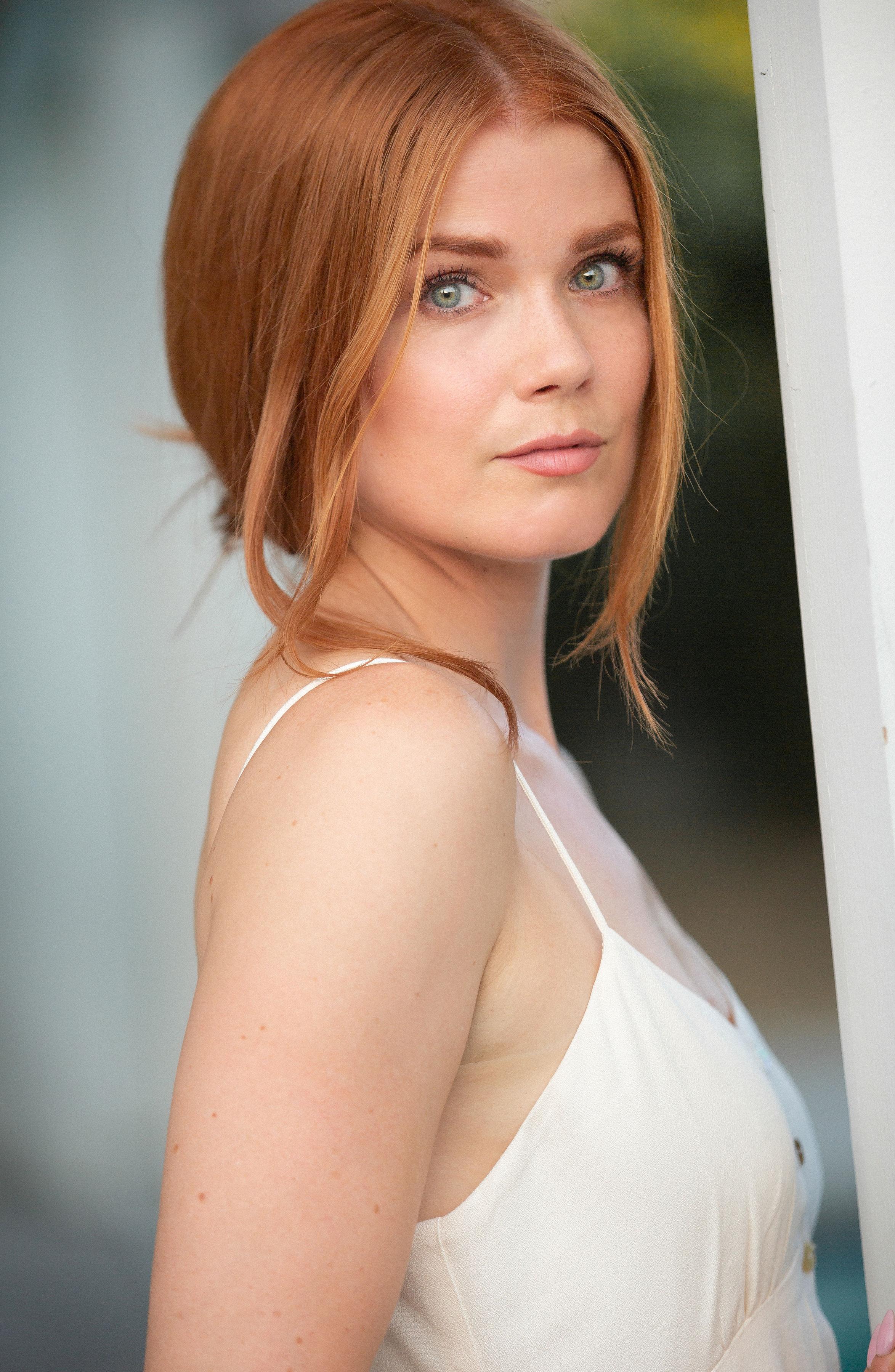 actor Alisha Soper large photo