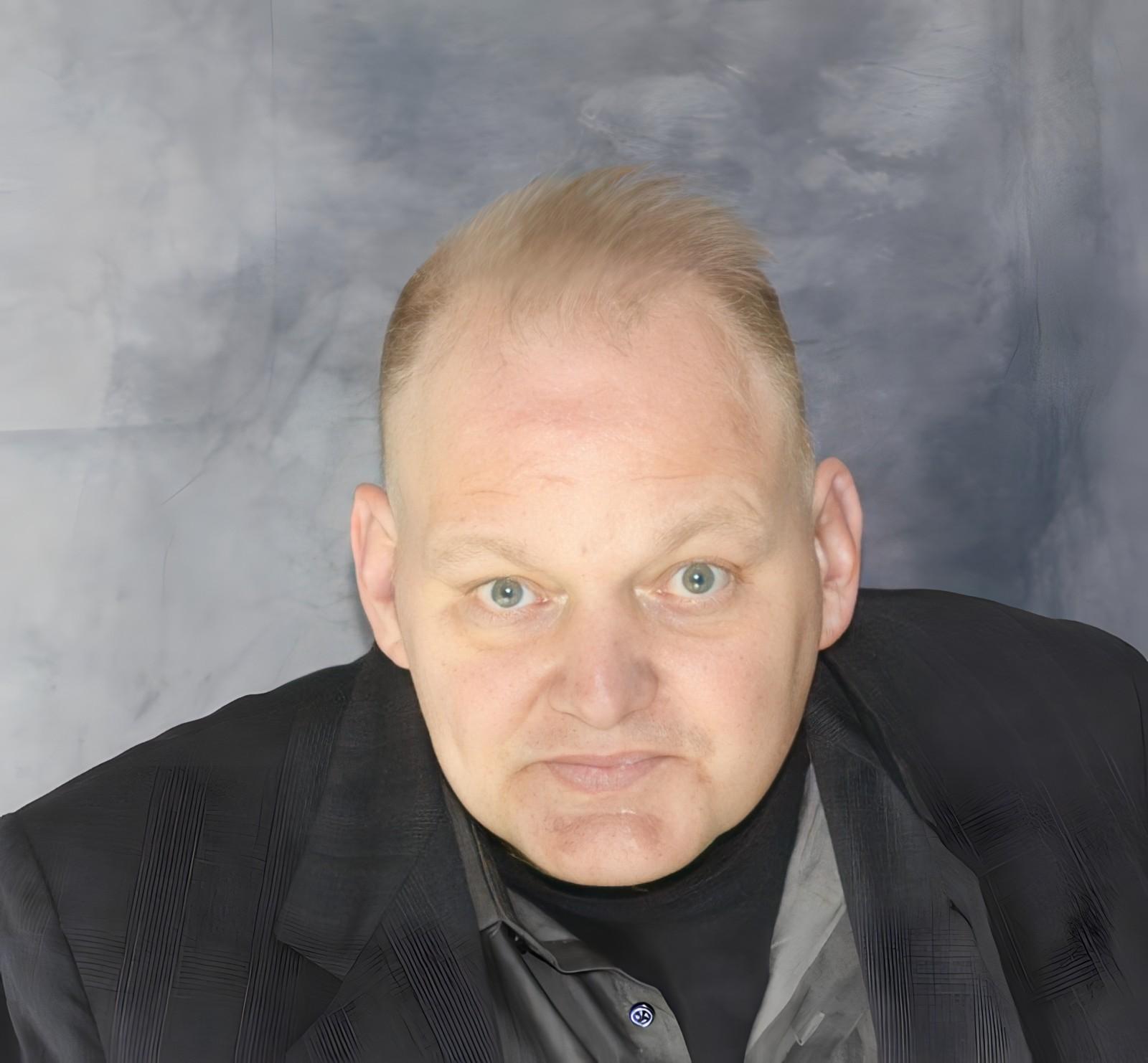 actor Brendan Burt large photo