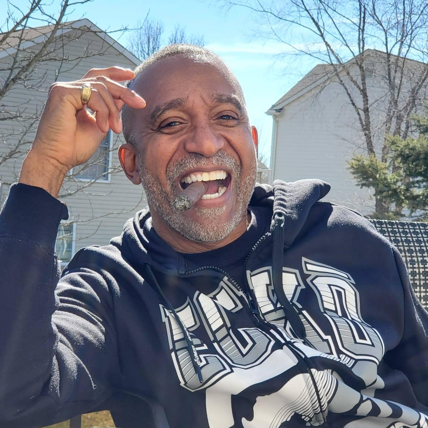 actor Michael Armstrong large photo