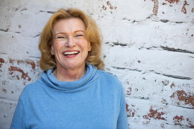 actor Susan Touchbourne large photo