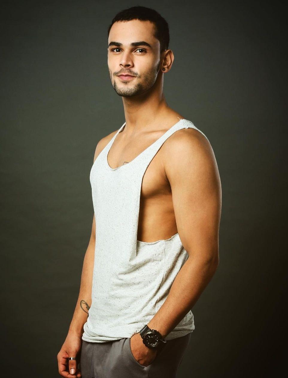 actor Kshitij Chauhan large photo