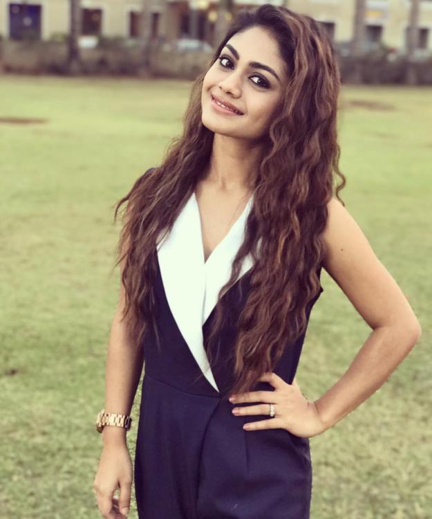 actor Sreejita De large photo