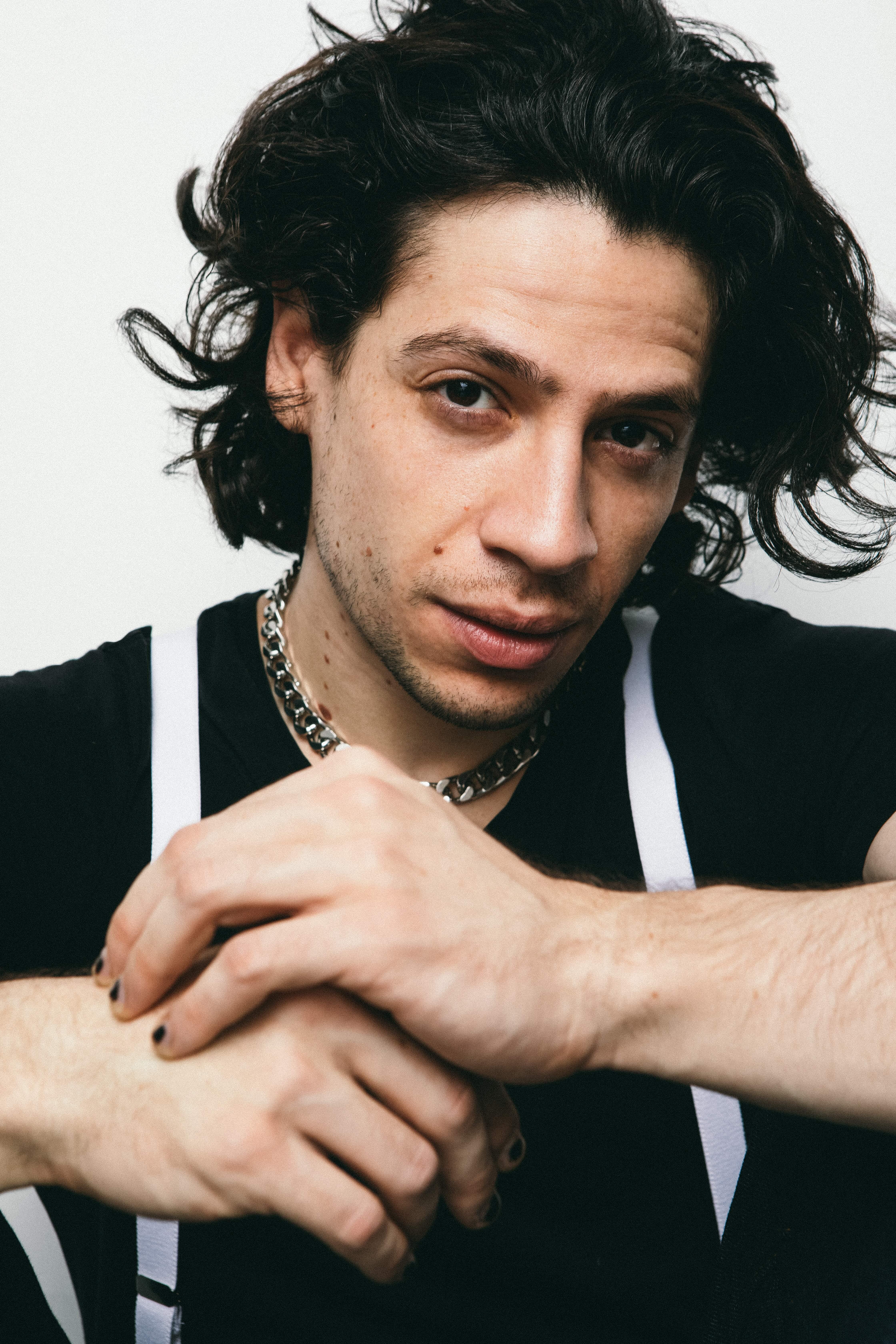 actor Alexis Sides large photo