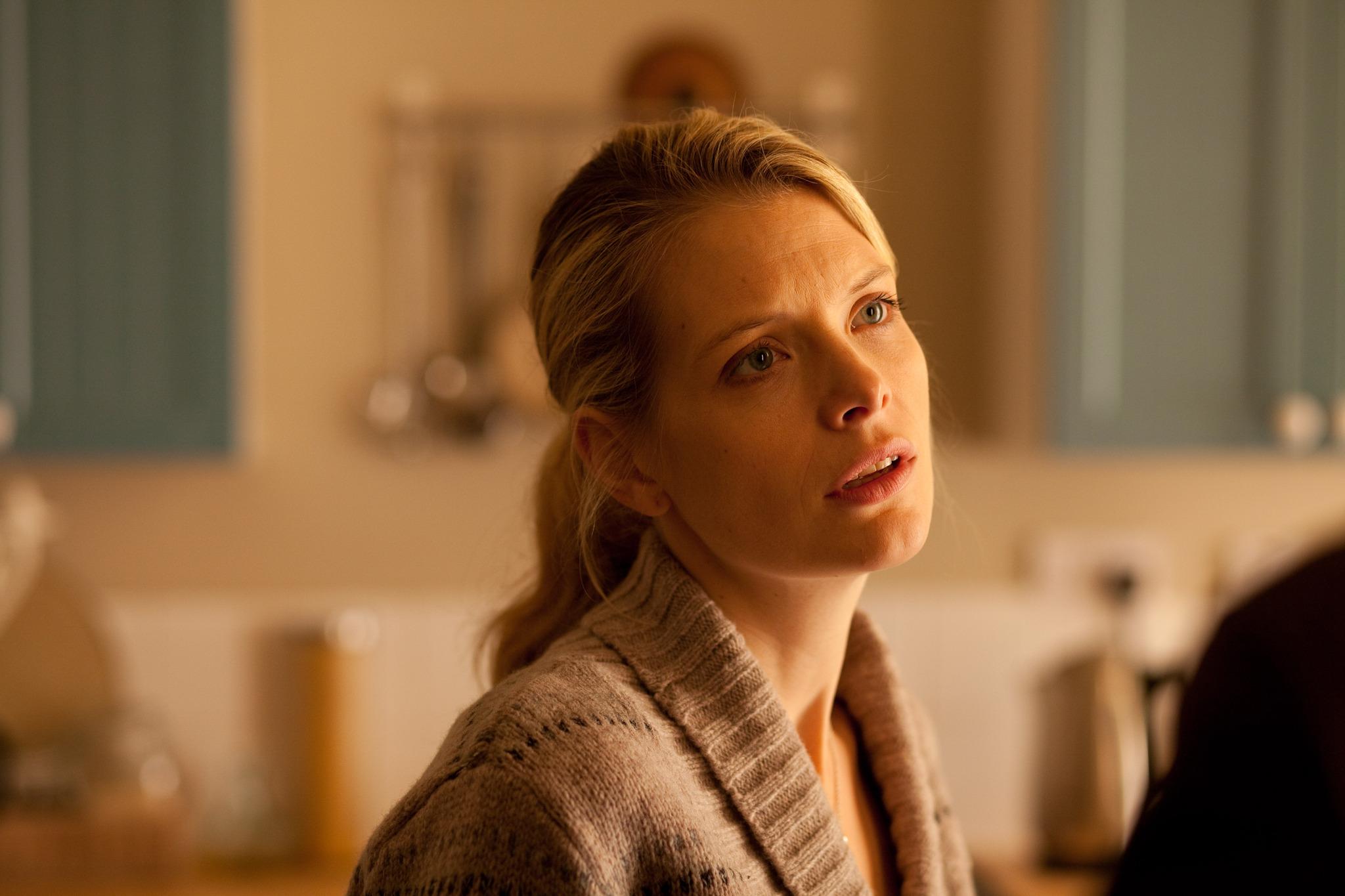 actor Andrea Lowe large photo