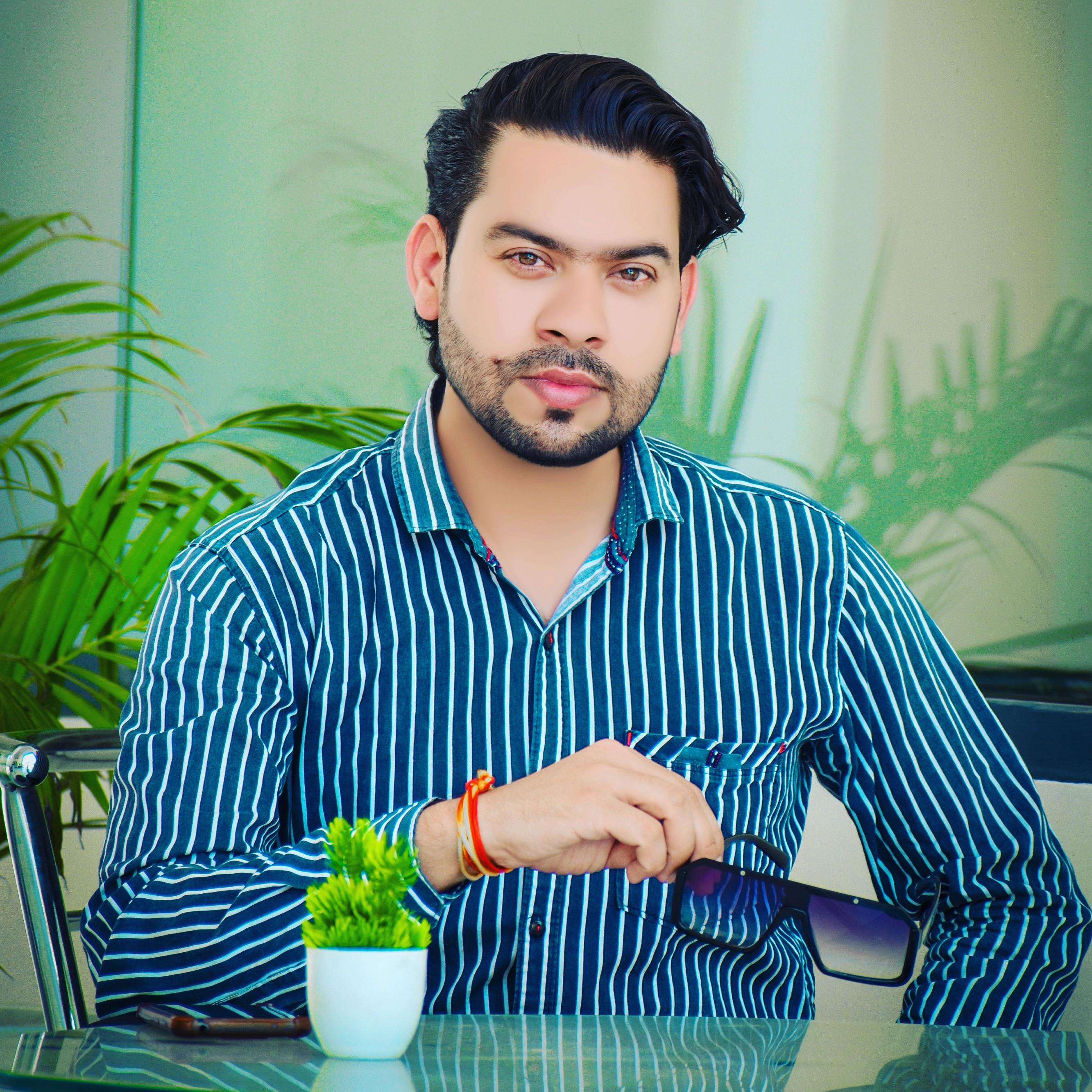 actor Shiva Shukla large photo