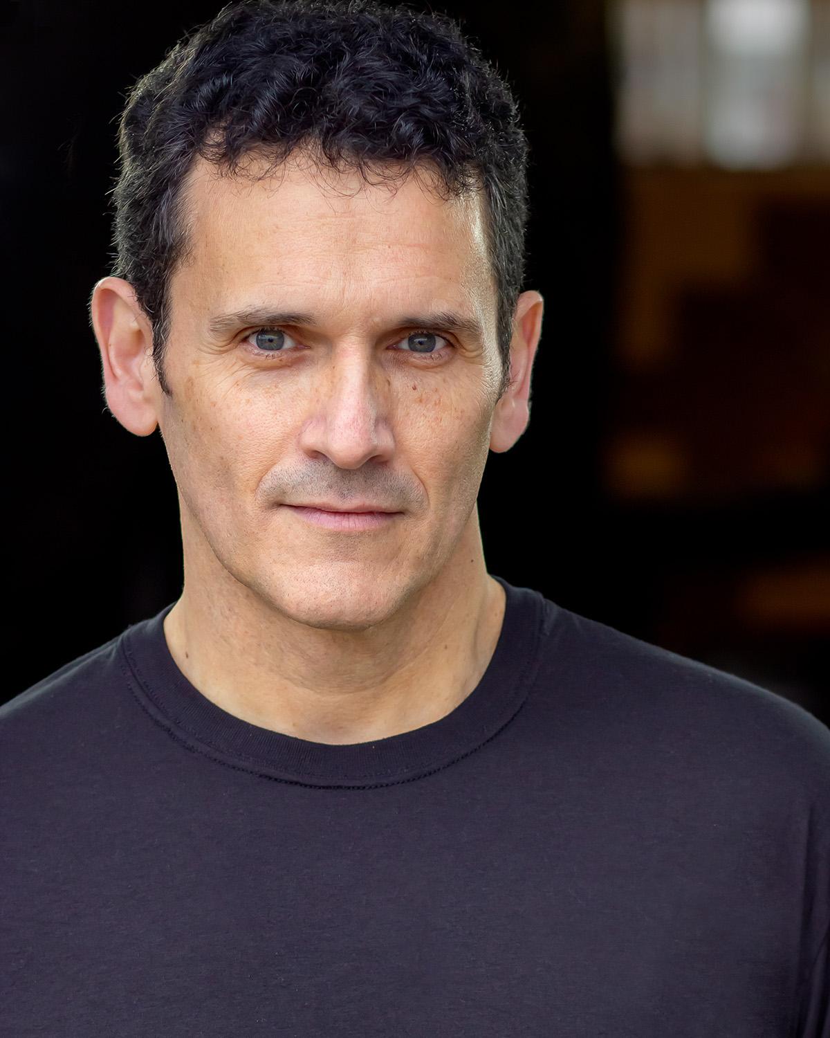 actor Eric Olson large photo