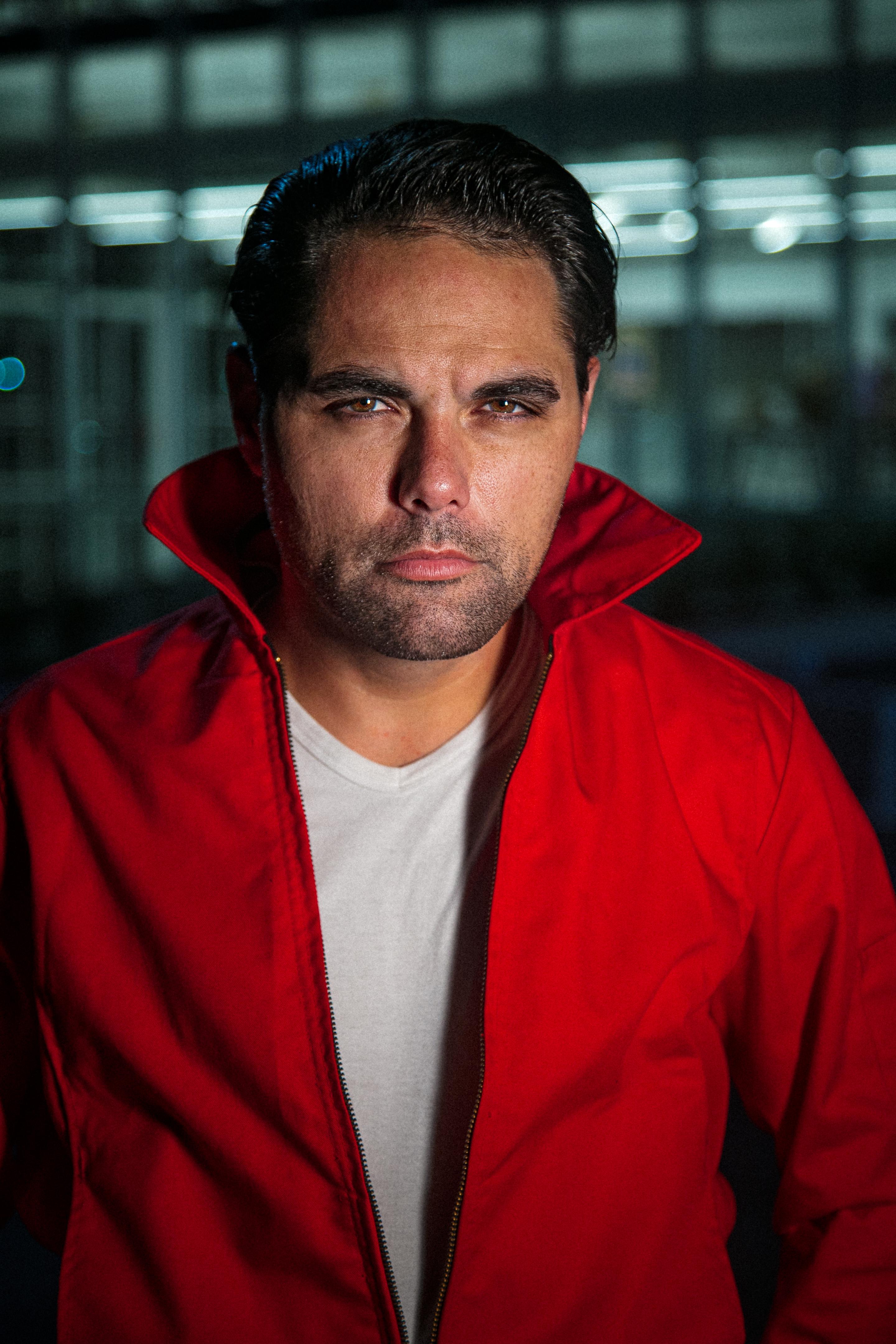 actor Dustin Gene large photo