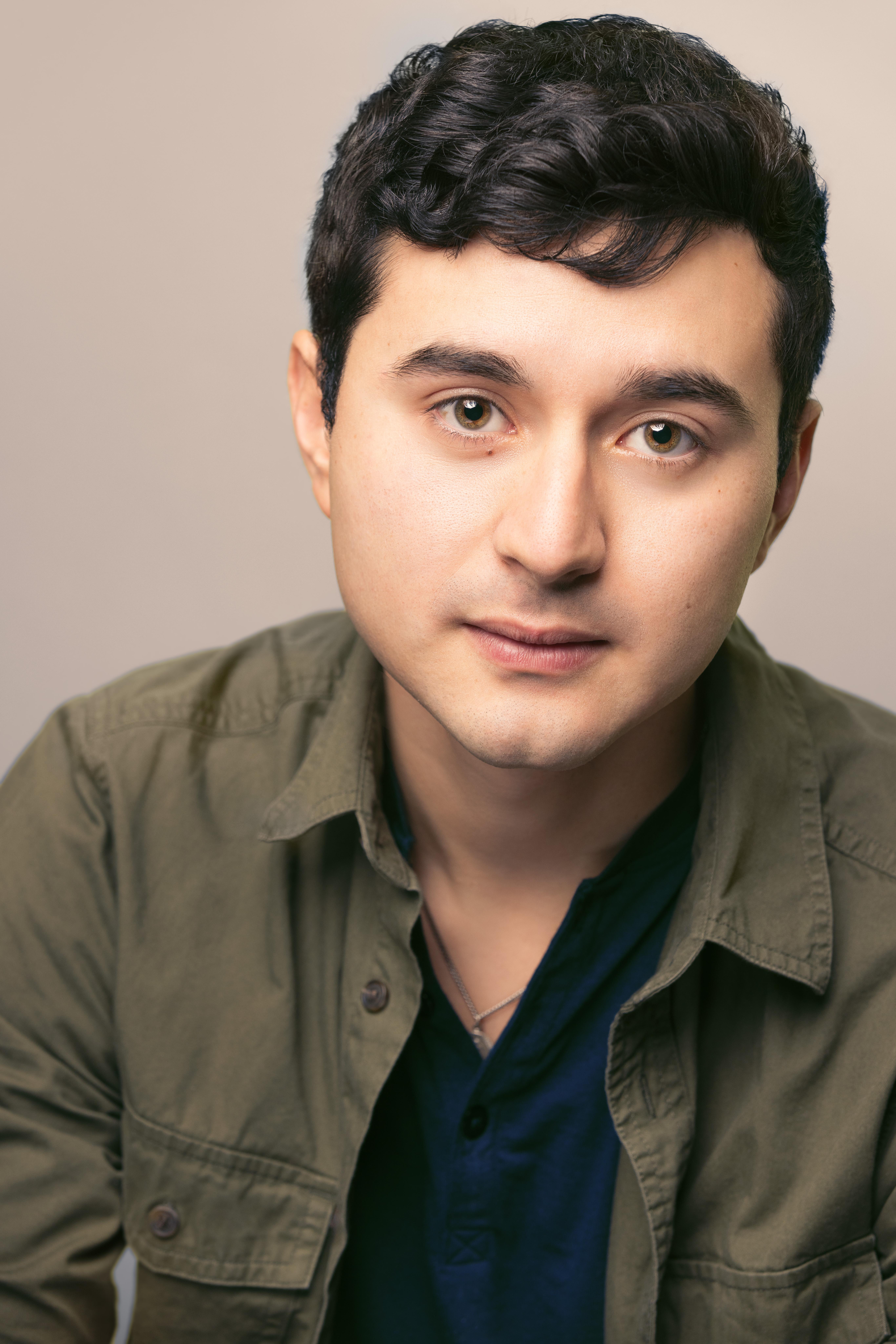 actor Joseph Echavarria large photo