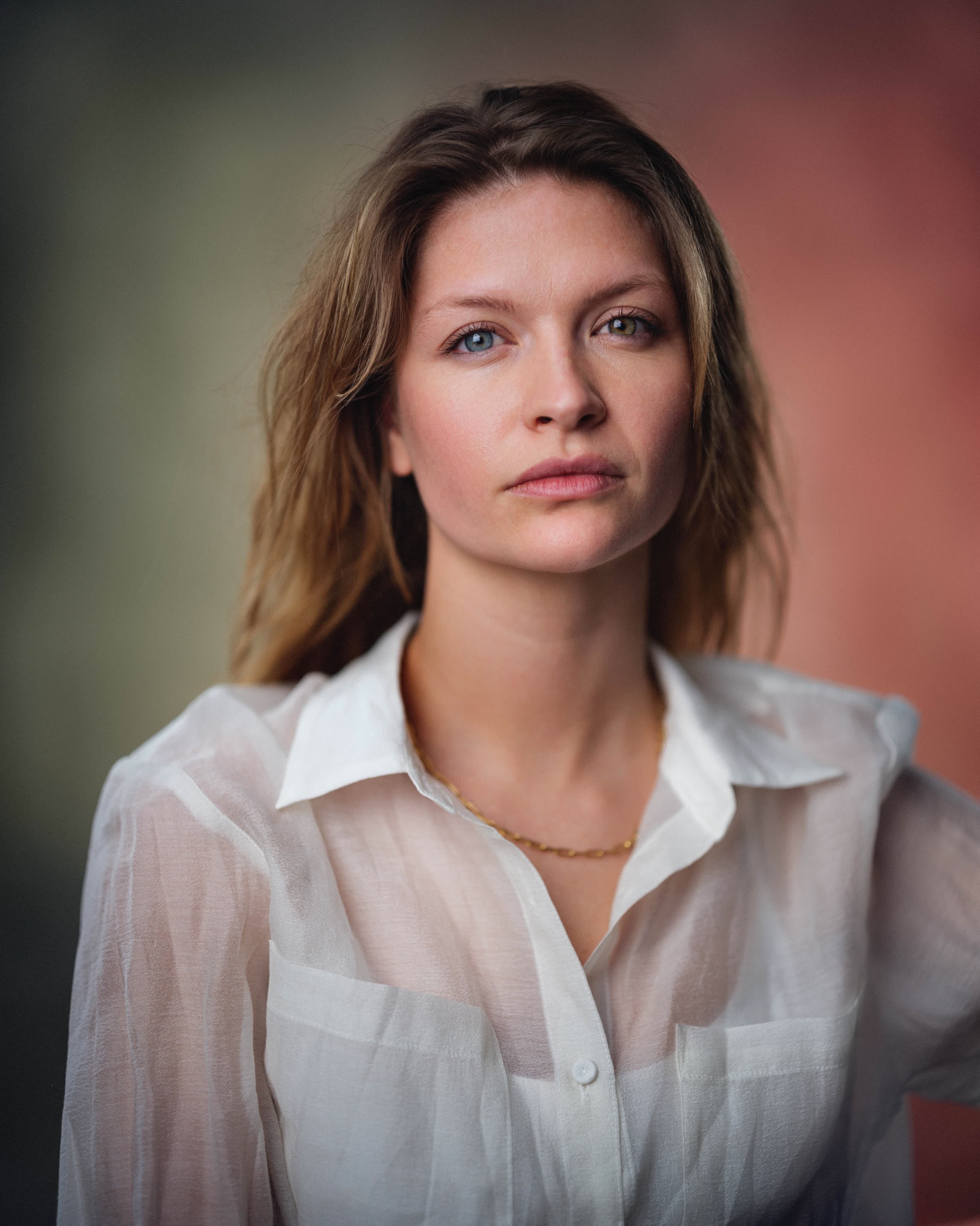 actor Syama Rayner large photo