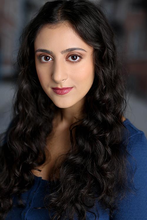 actor Paria Akbarshahi large photo