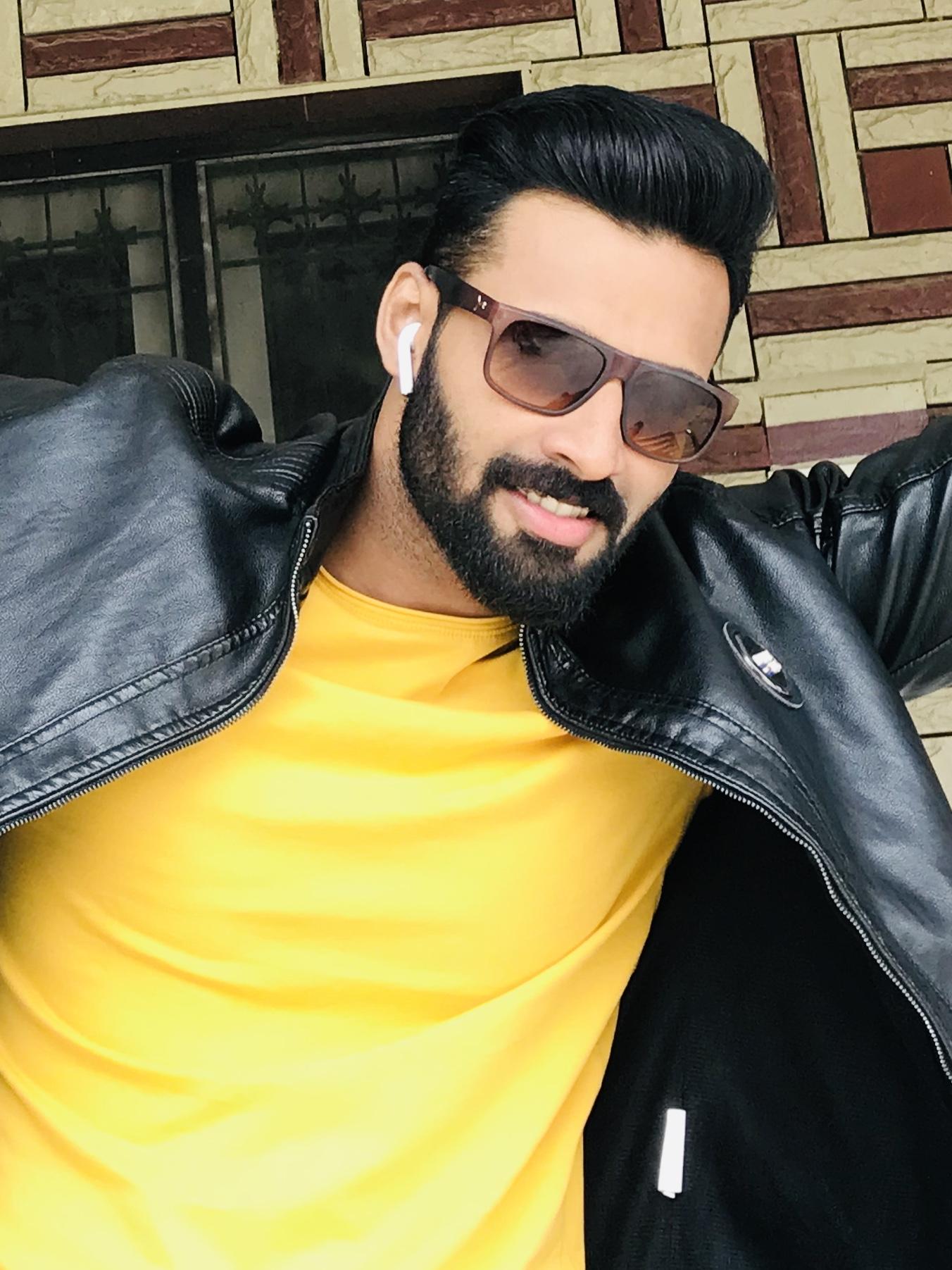 actor Sachin Danai large photo