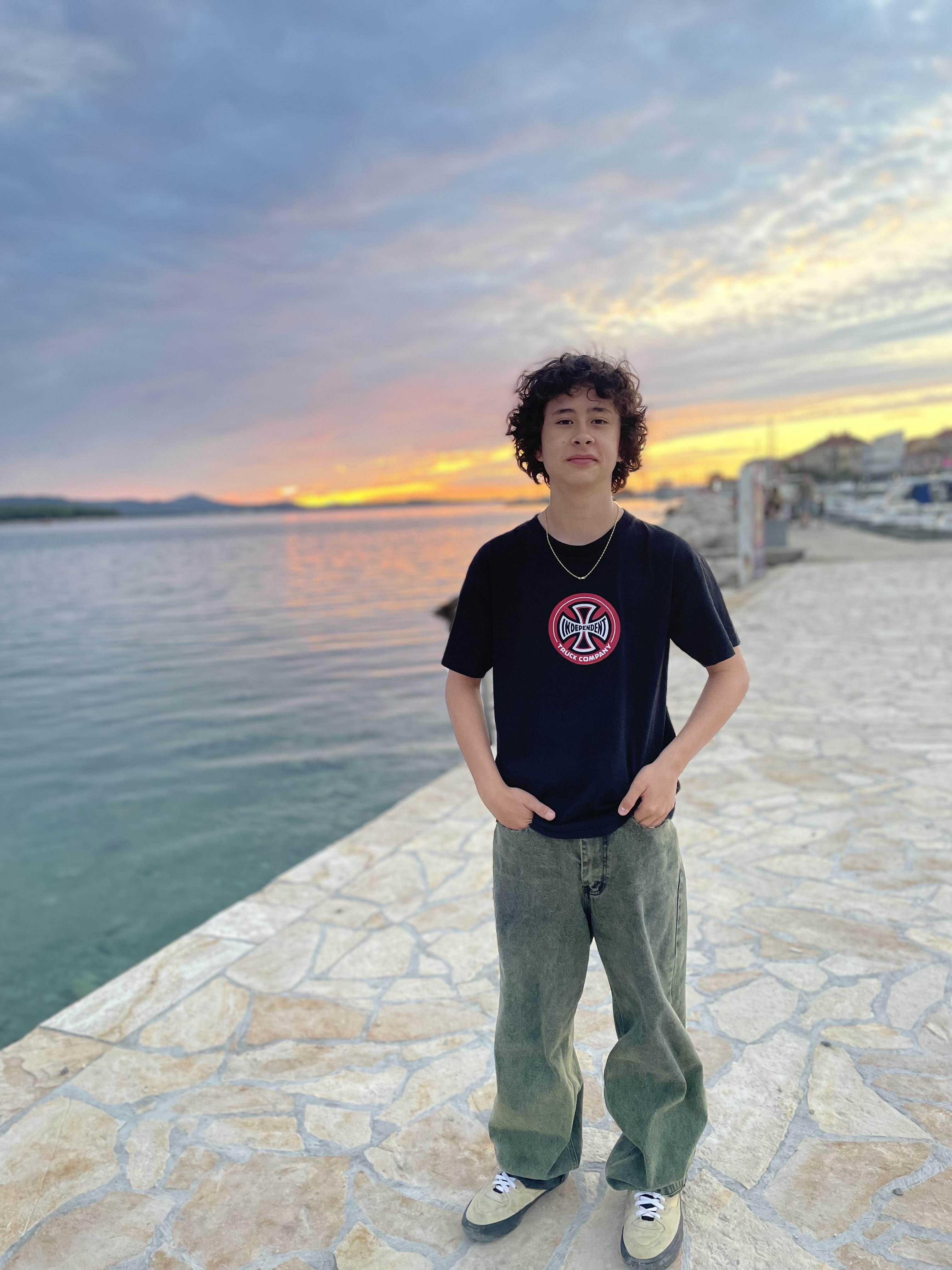 actor Matteus Lunot large photo