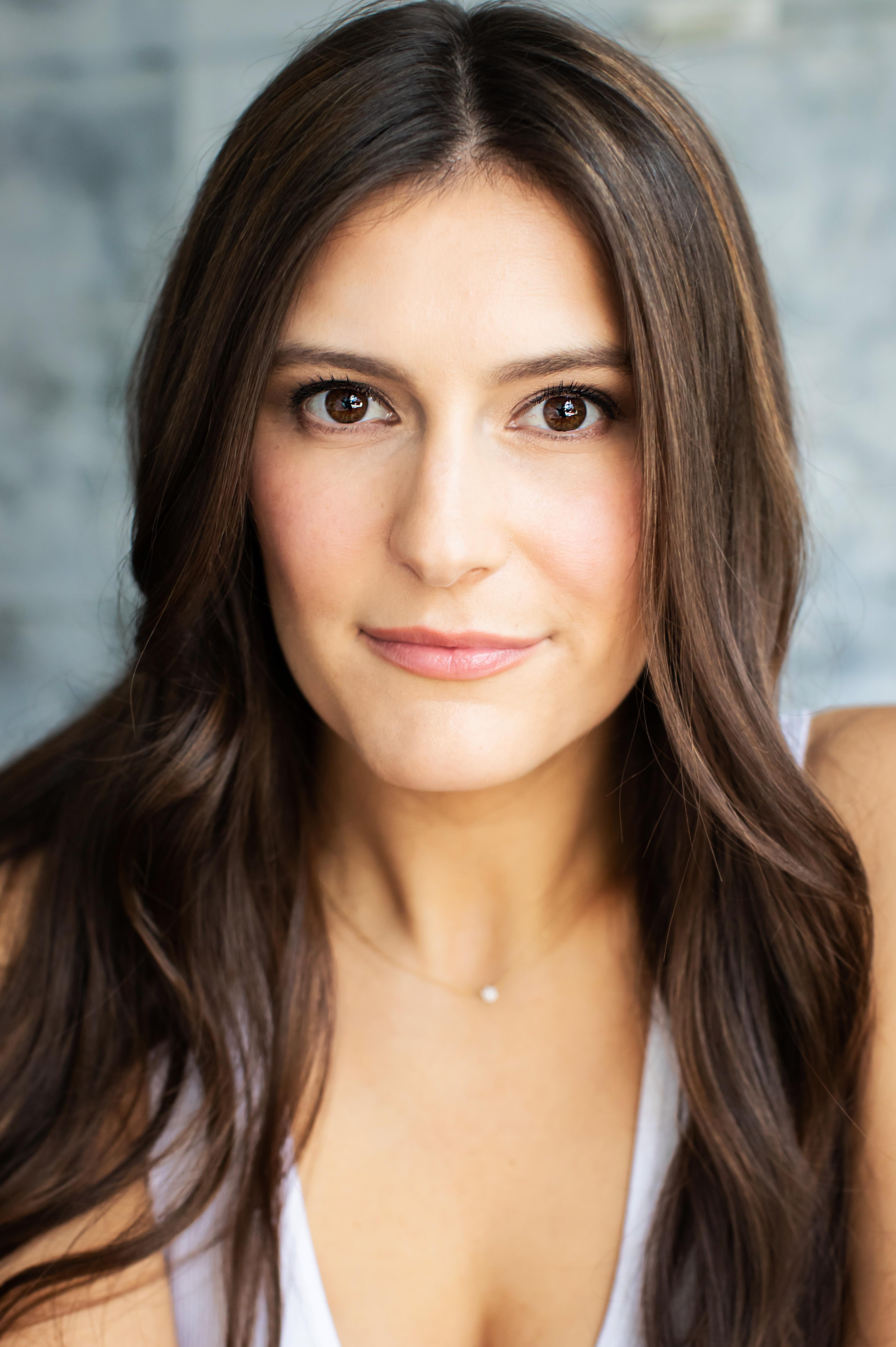 actor Madison Caan large photo