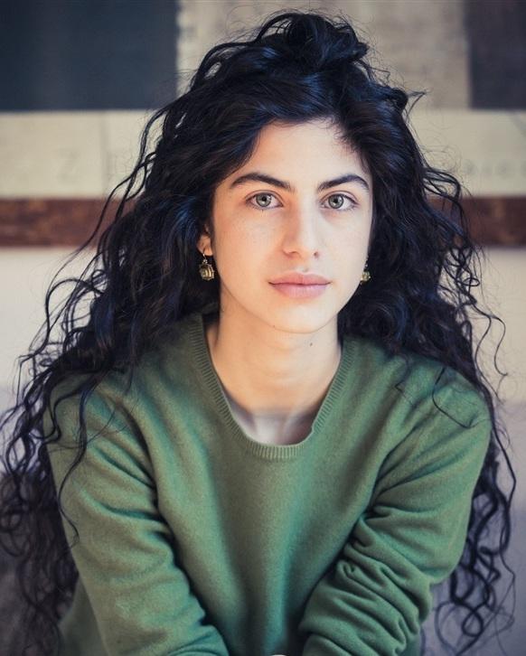 actor Fotinì Peluso large photo