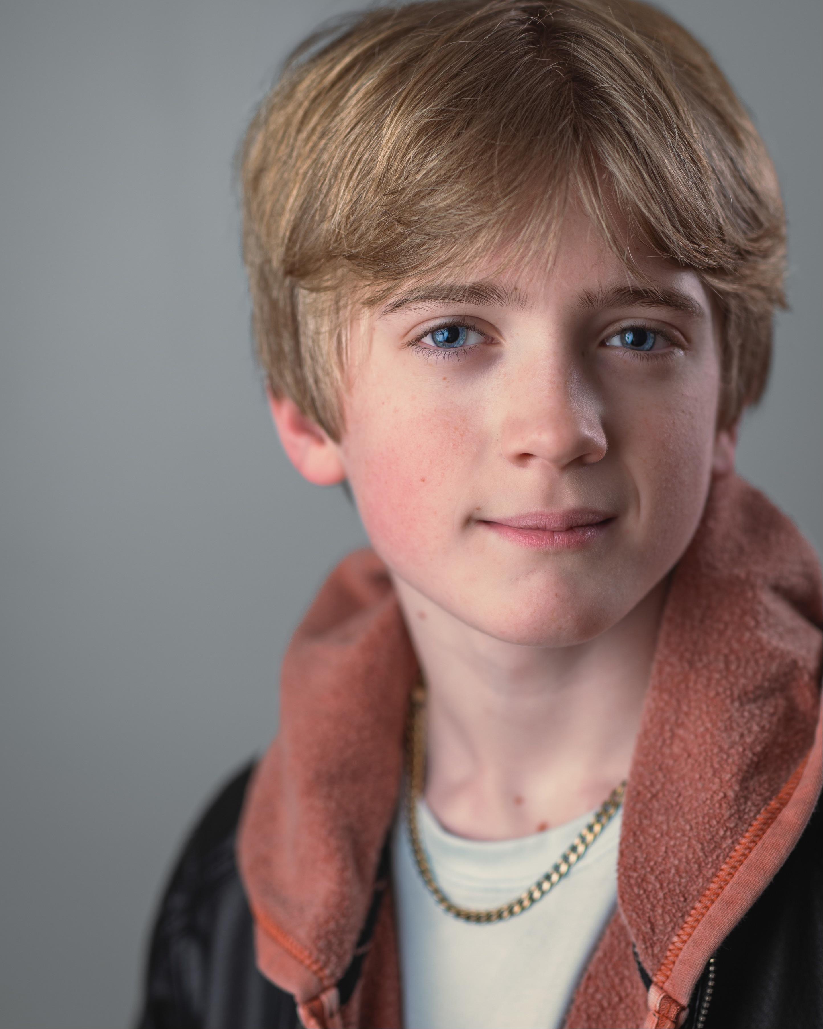 actor Carter Grassi large photo