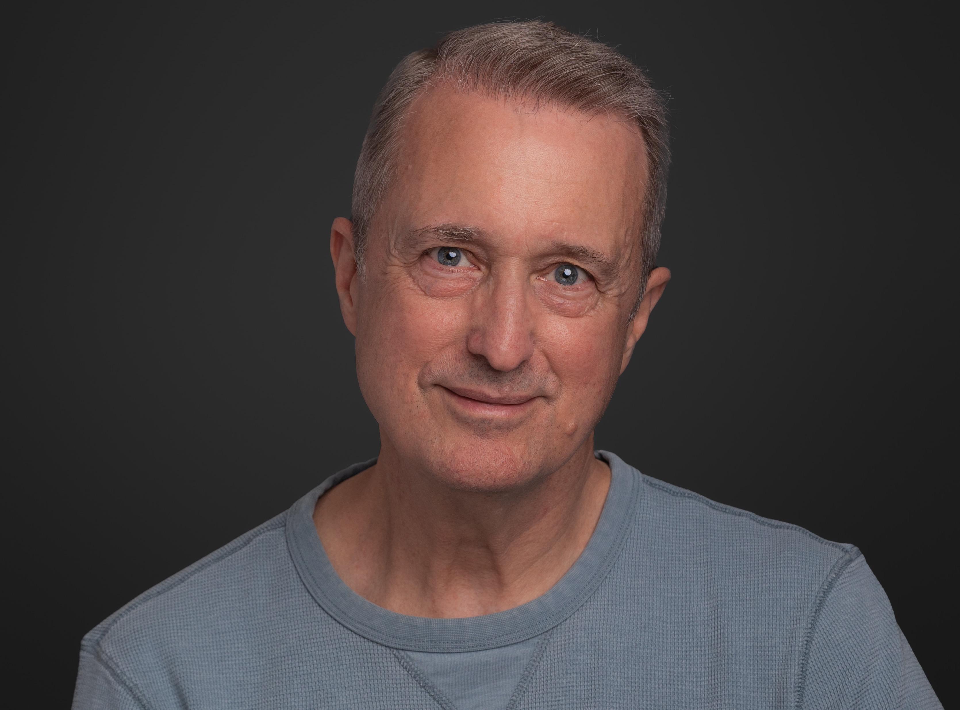 actor David Mitchum Brown large photo