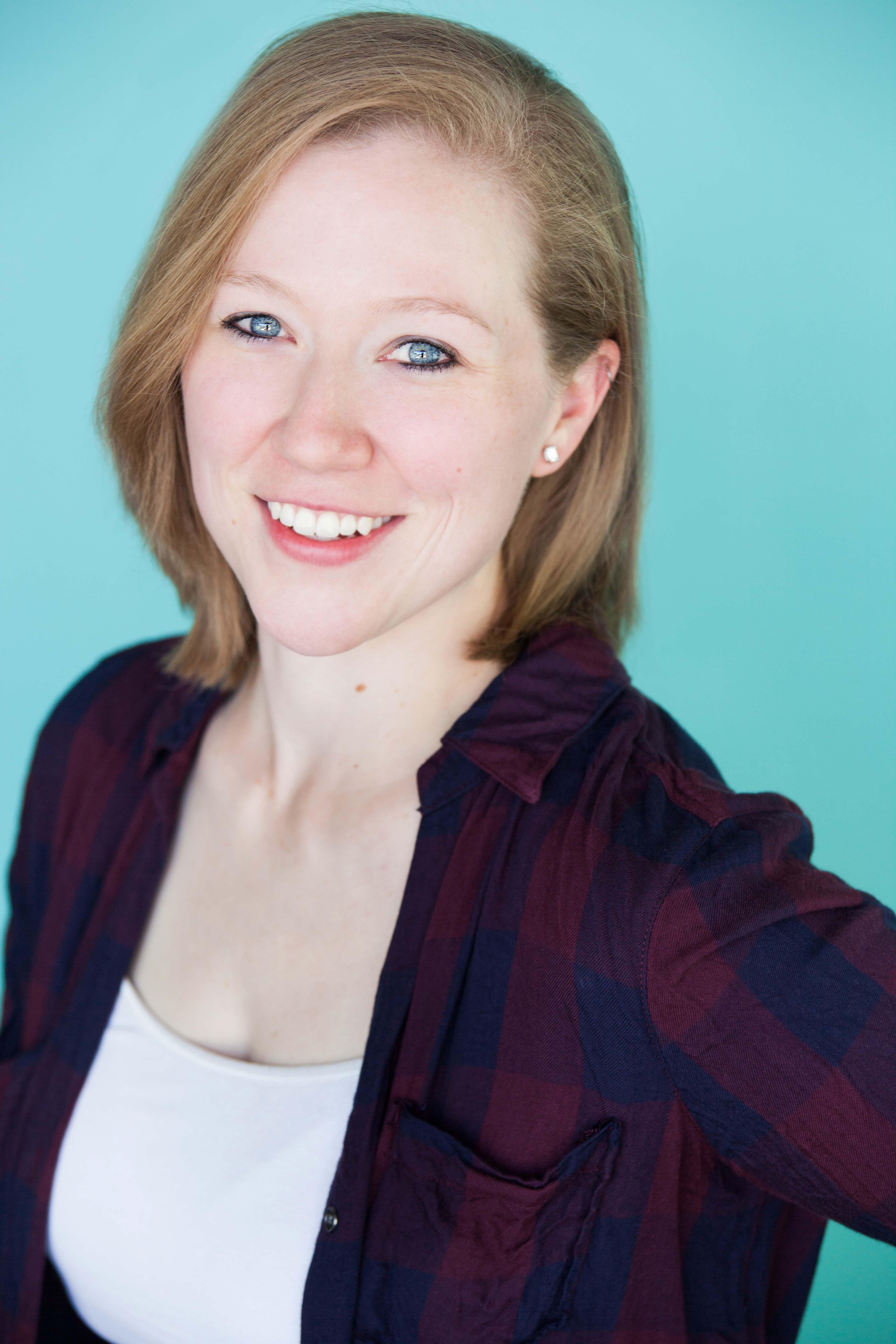 actor Amanda J. Dobos large photo