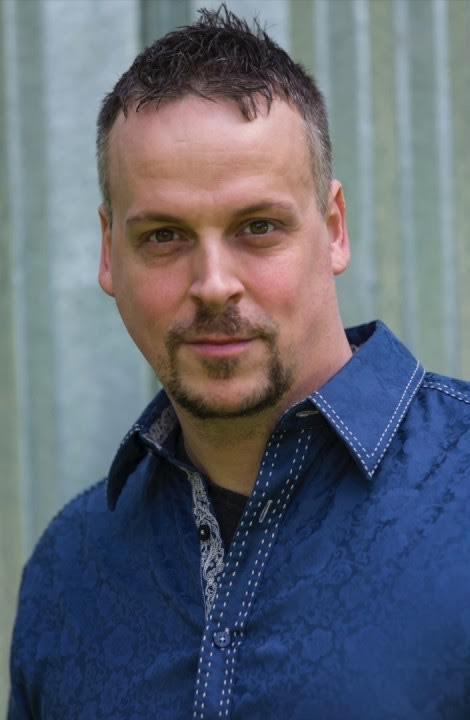 actor Matthew Woodman large photo