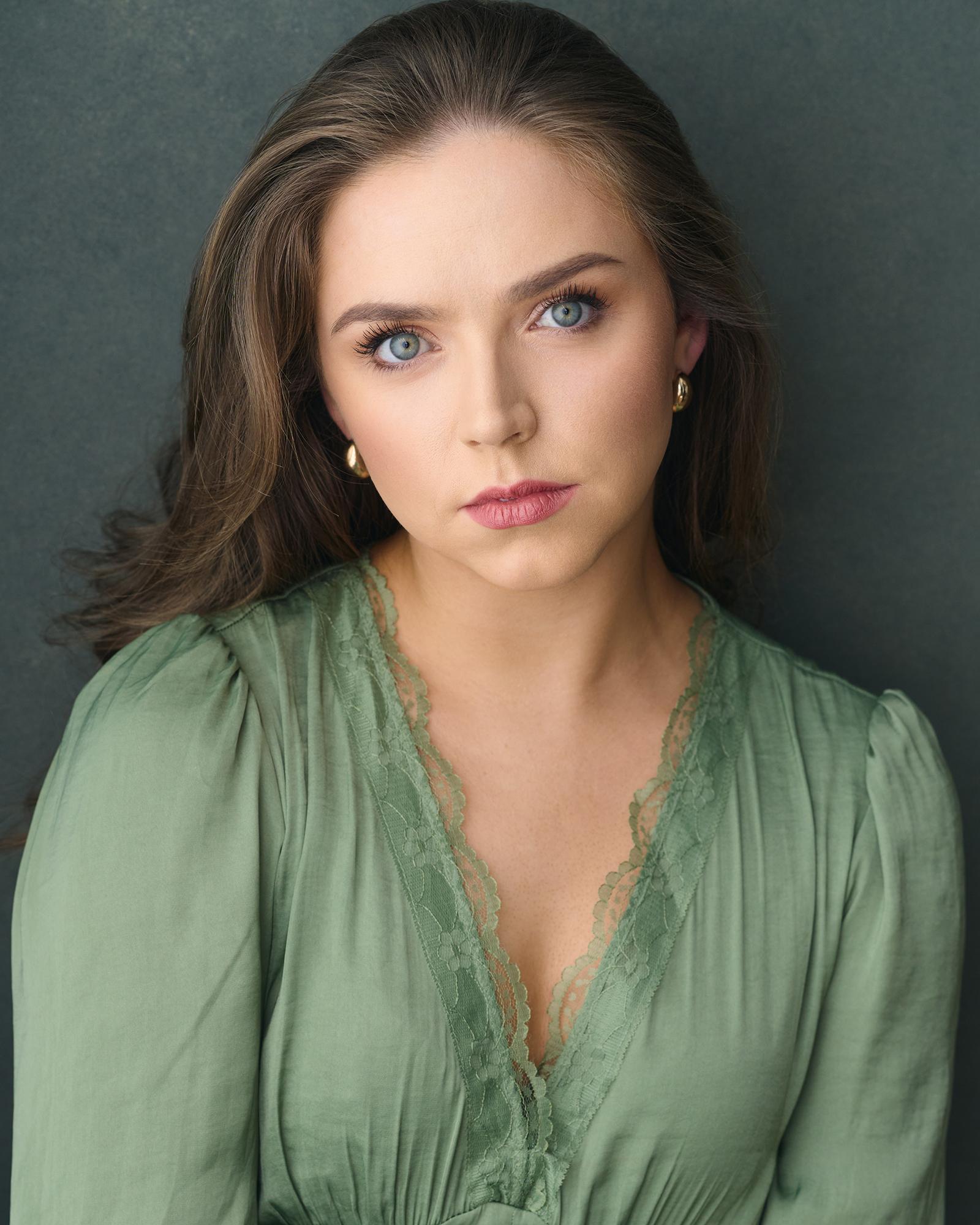 actor Ethlinn Rose large photo