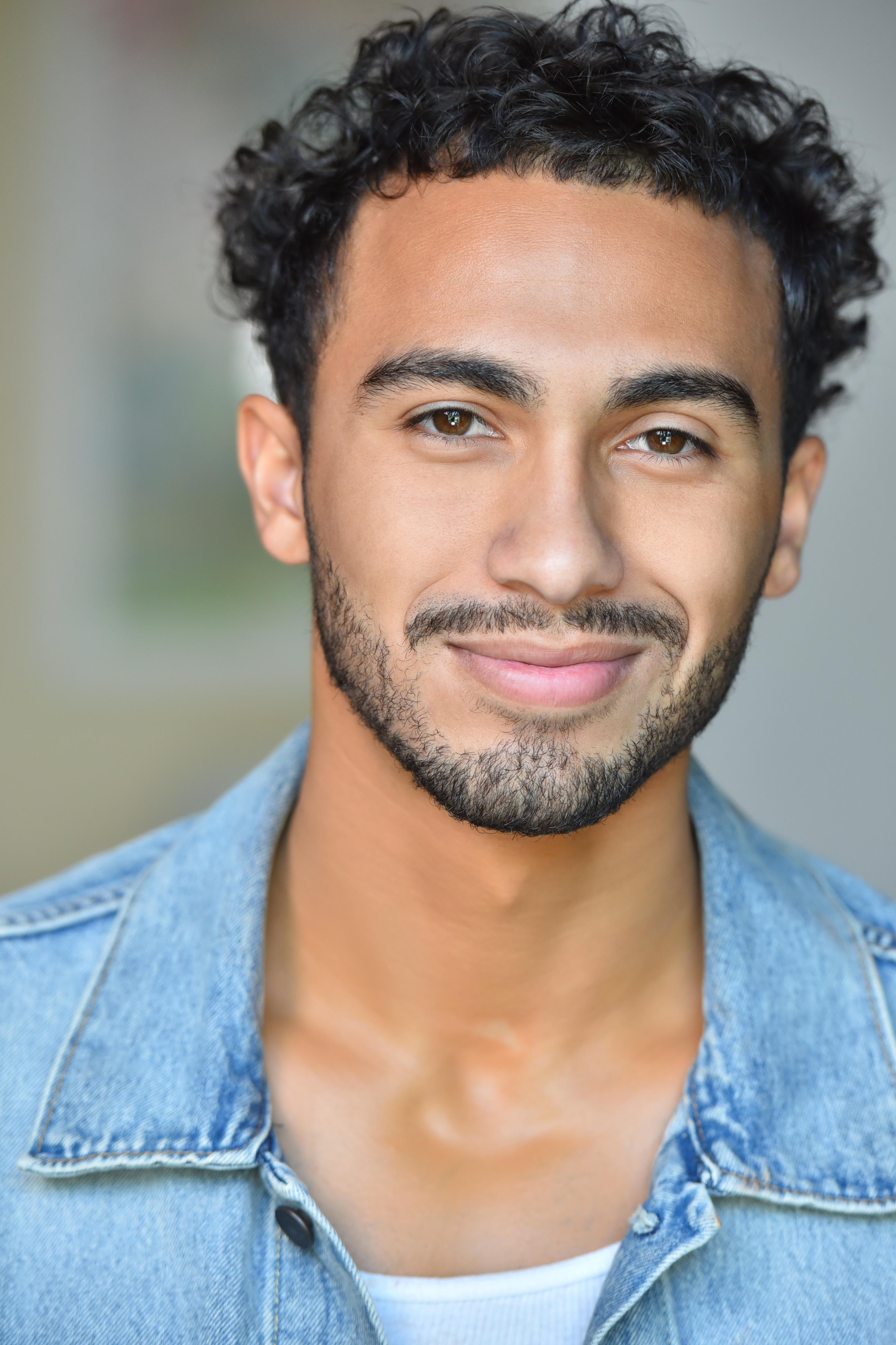 actor Xavier Smalls large photo