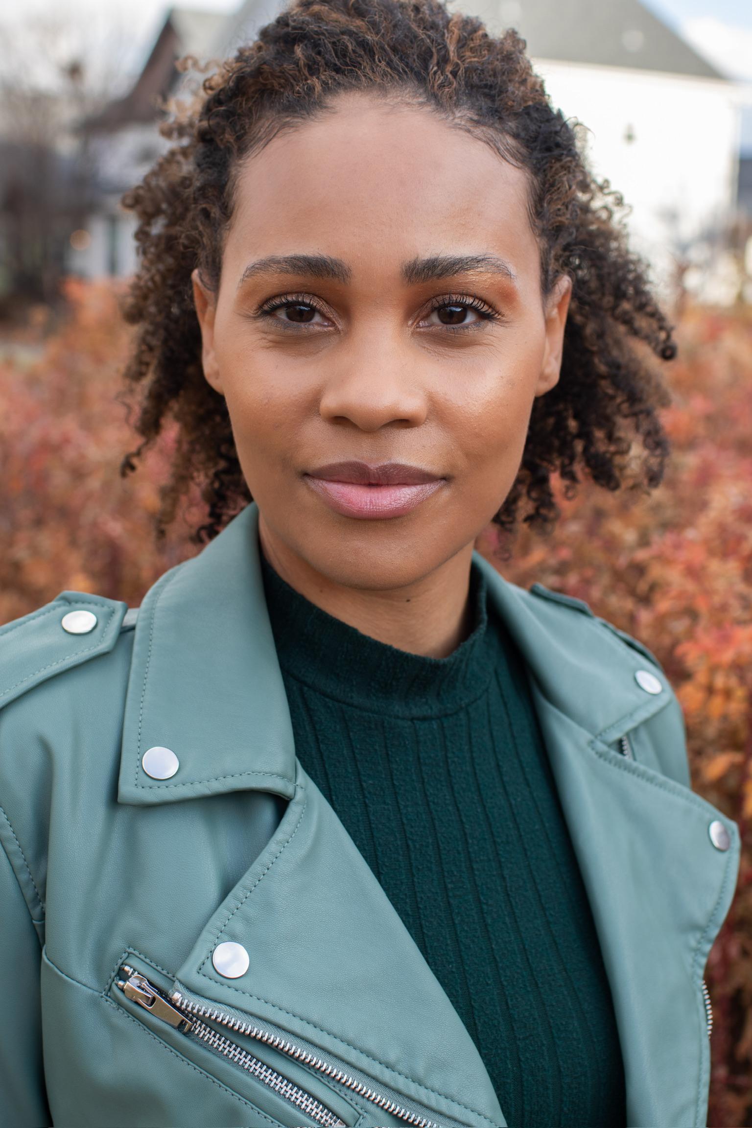 actor Arianna Renee large photo