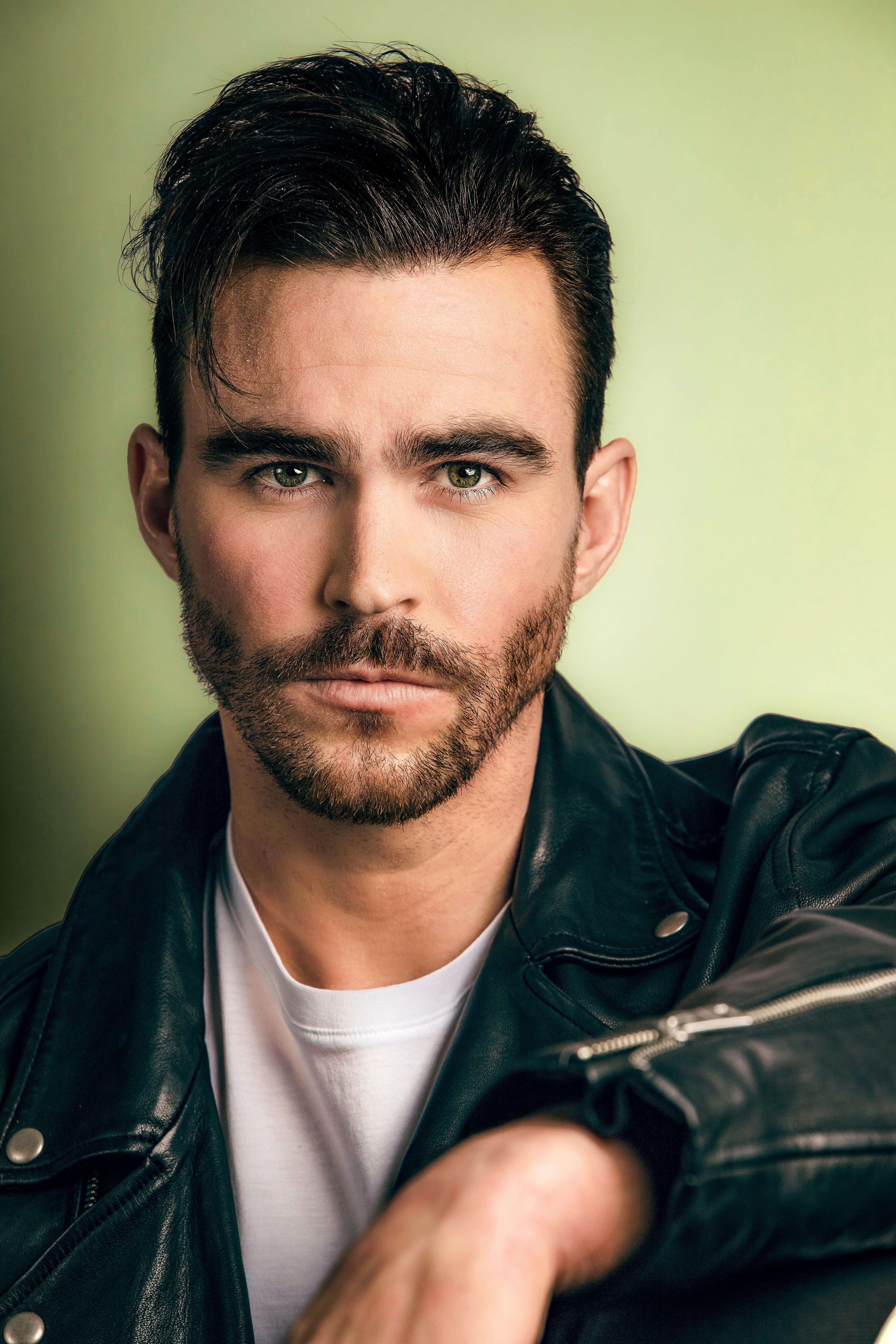 actor Mason Trueblood large photo