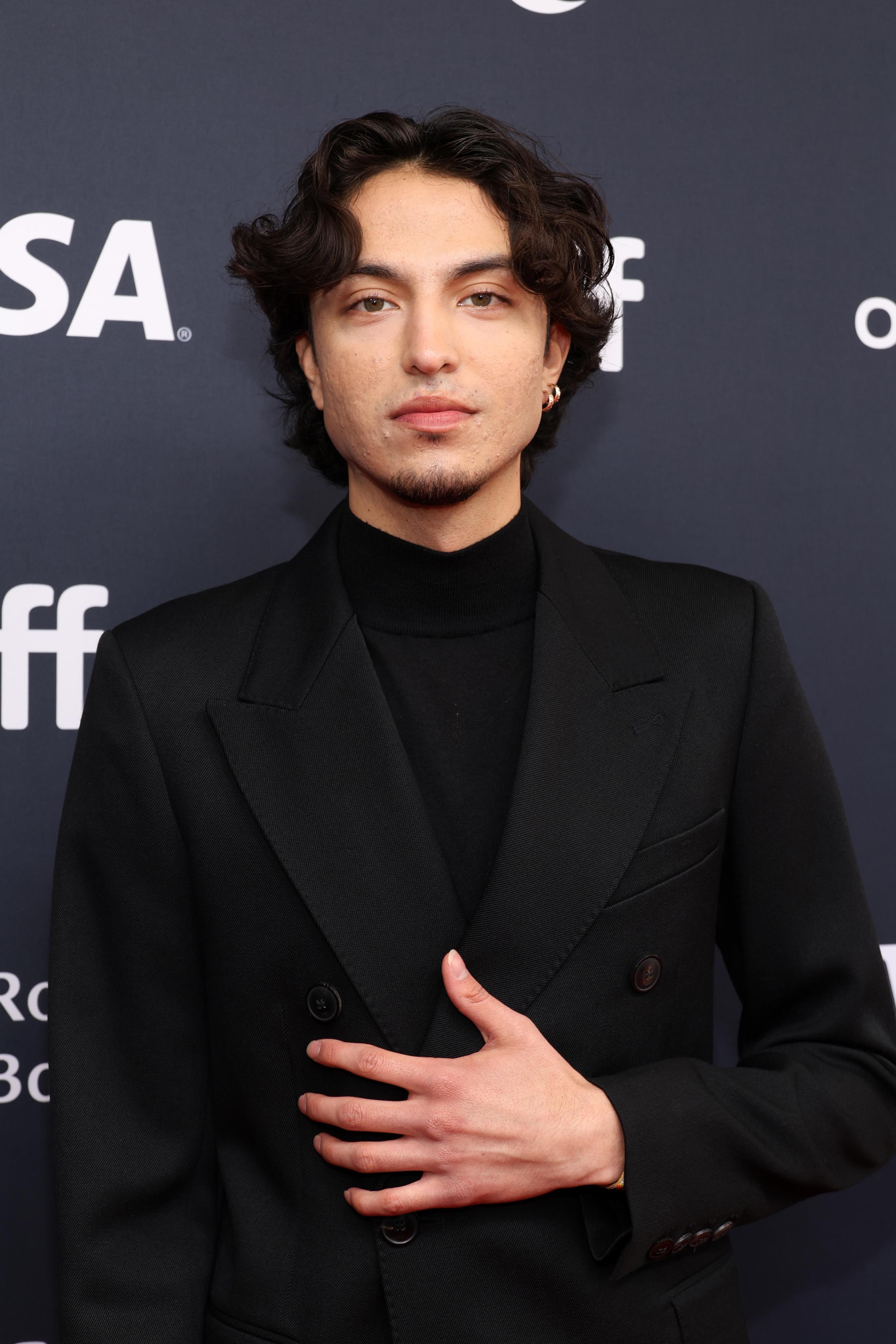 actor Kauchani Bratt large photo