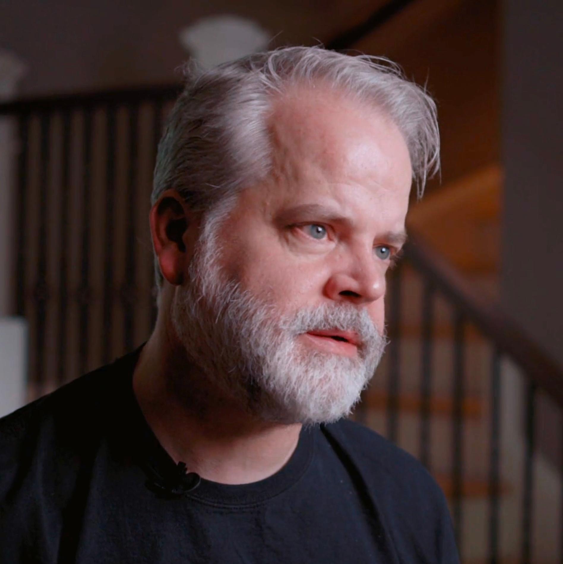 actor Chris Roberson large photo