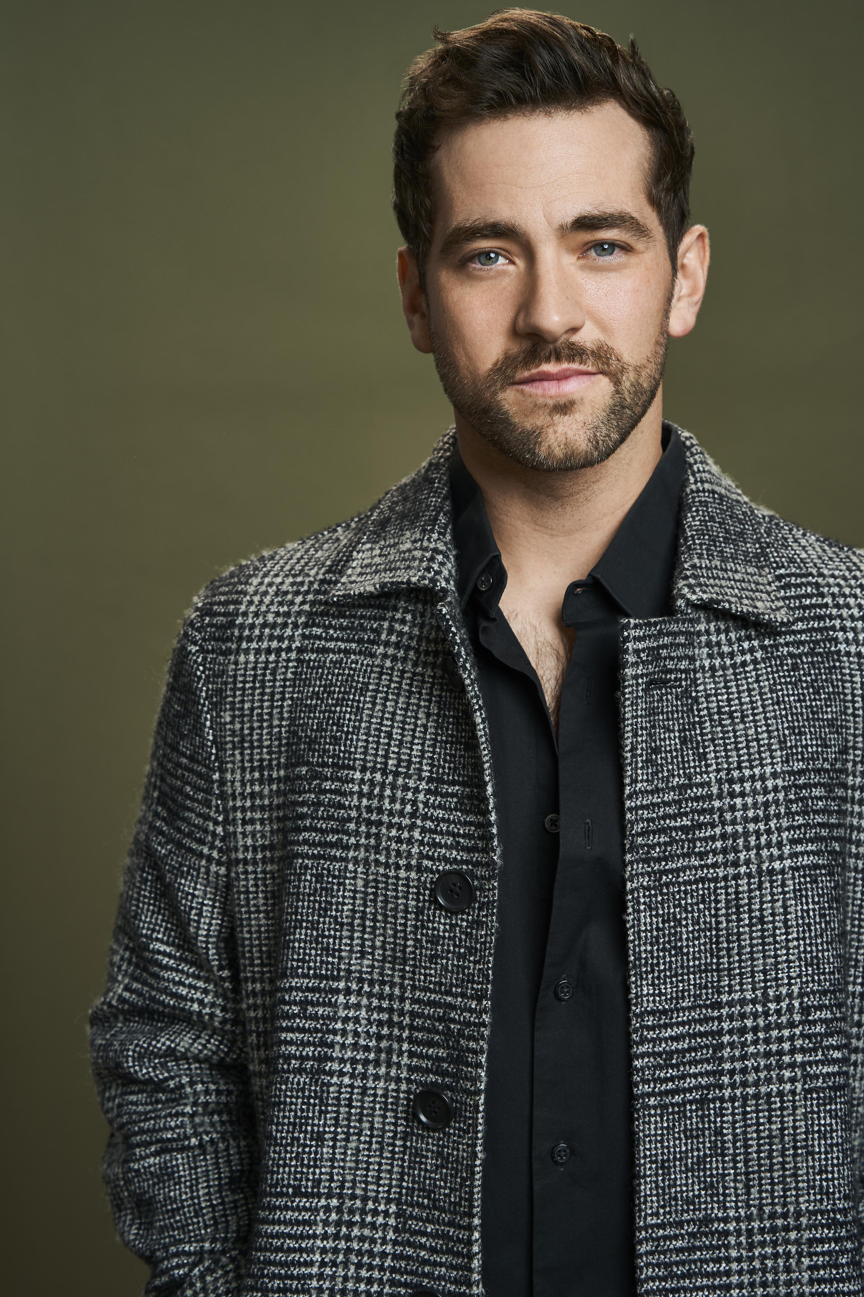 actor Patrick Quinn large photo