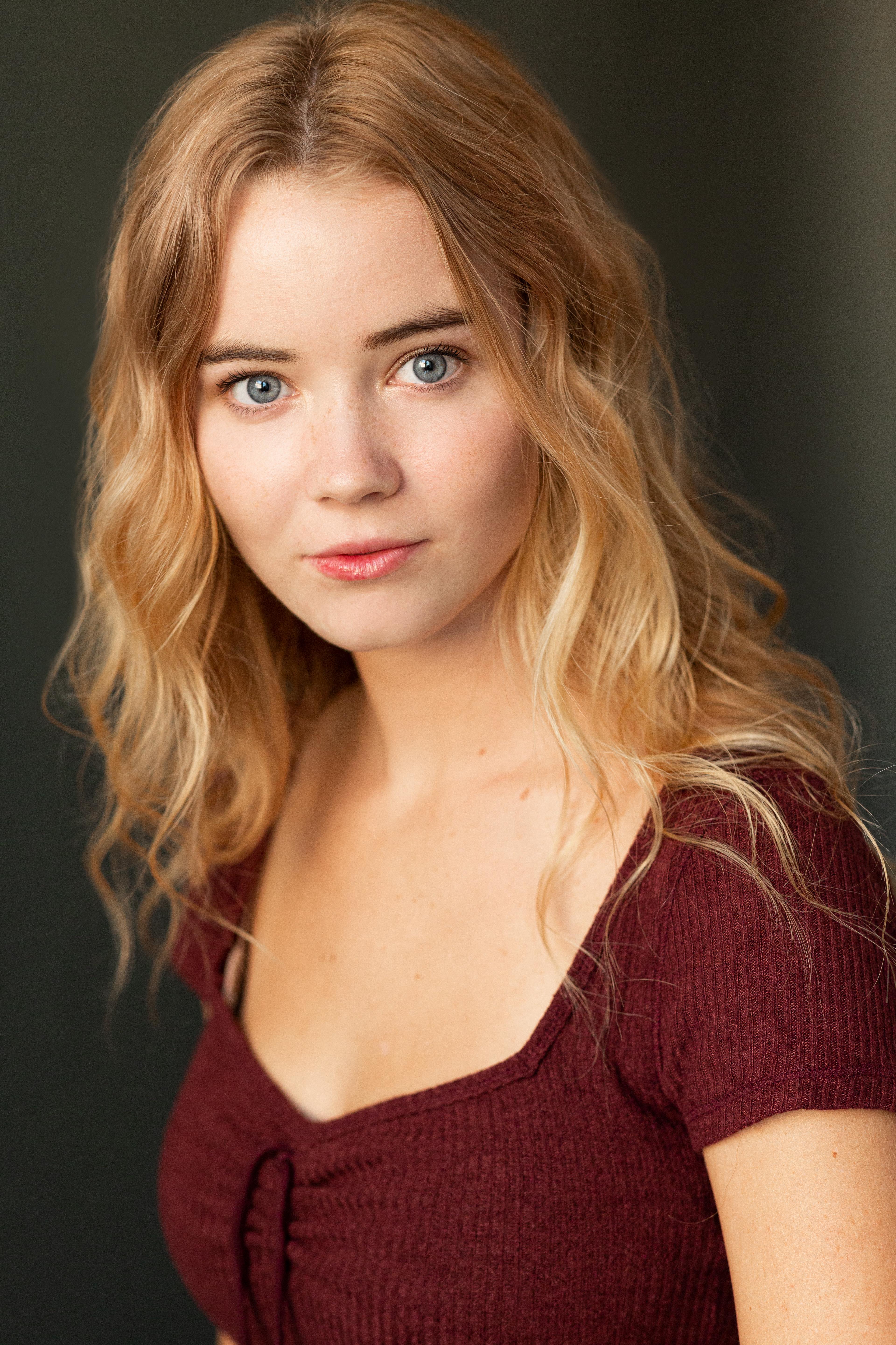 actor Jessica Lynn Wallace large photo