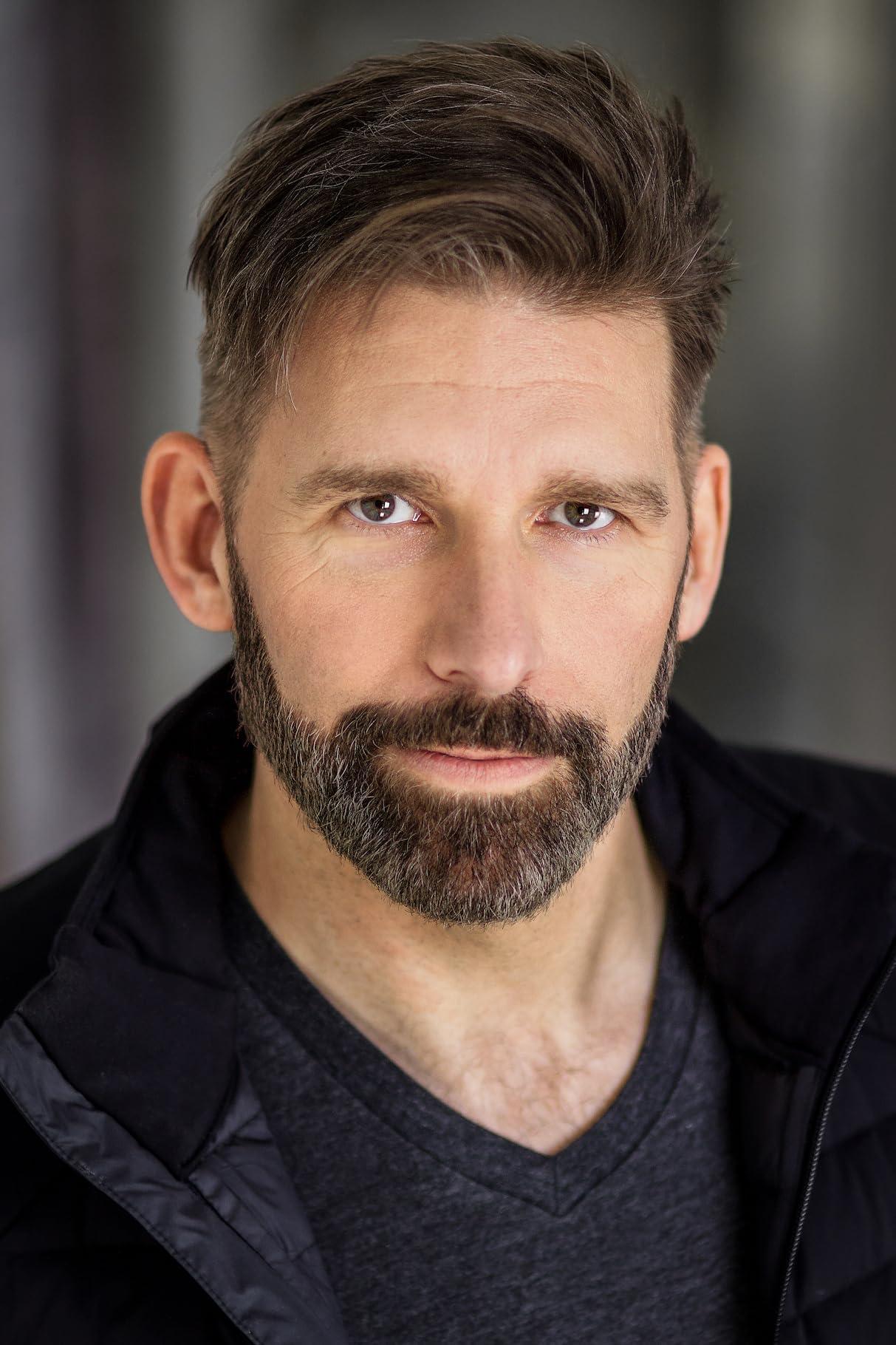 actor Jeff Krueger large photo