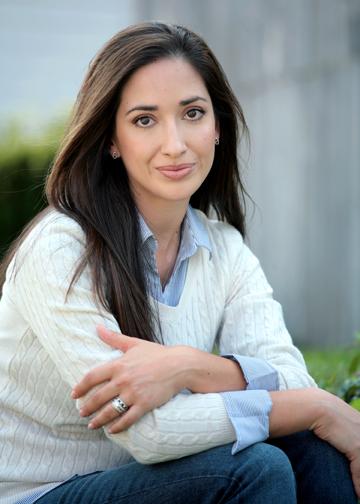 actor Stephanie Weaver large photo