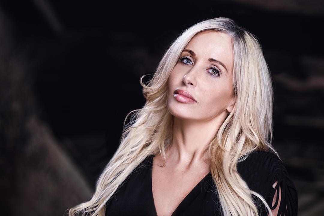 actor August Kyss large photo