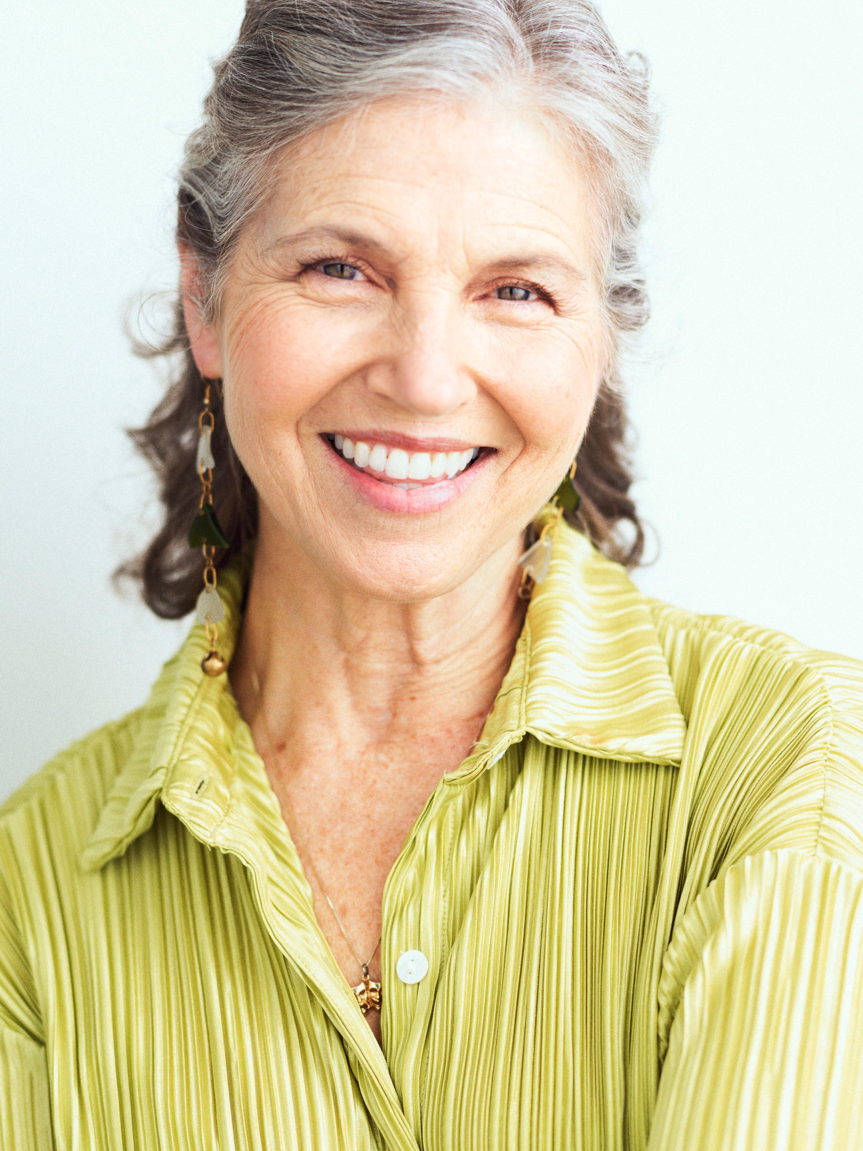 actor Kathryn Graham Howell large photo