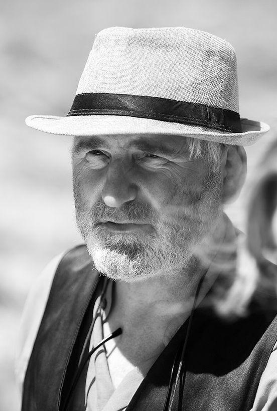 actor Keith Bisset large photo