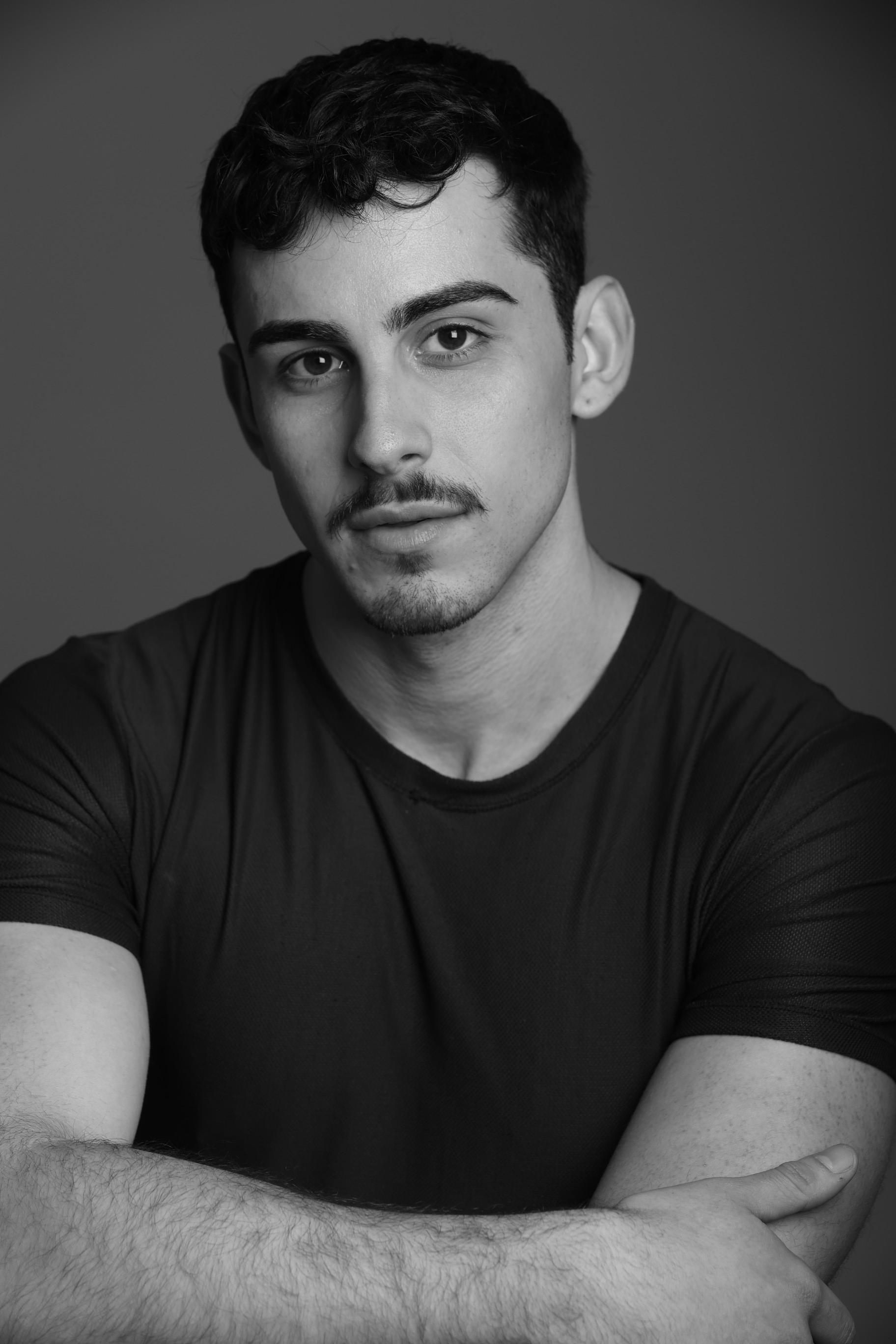 actor Pedro Minas large photo