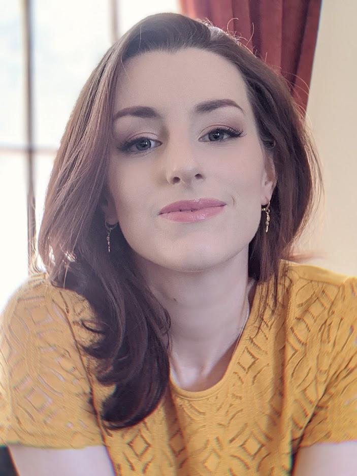 actor Chelsea Rebecca large photo