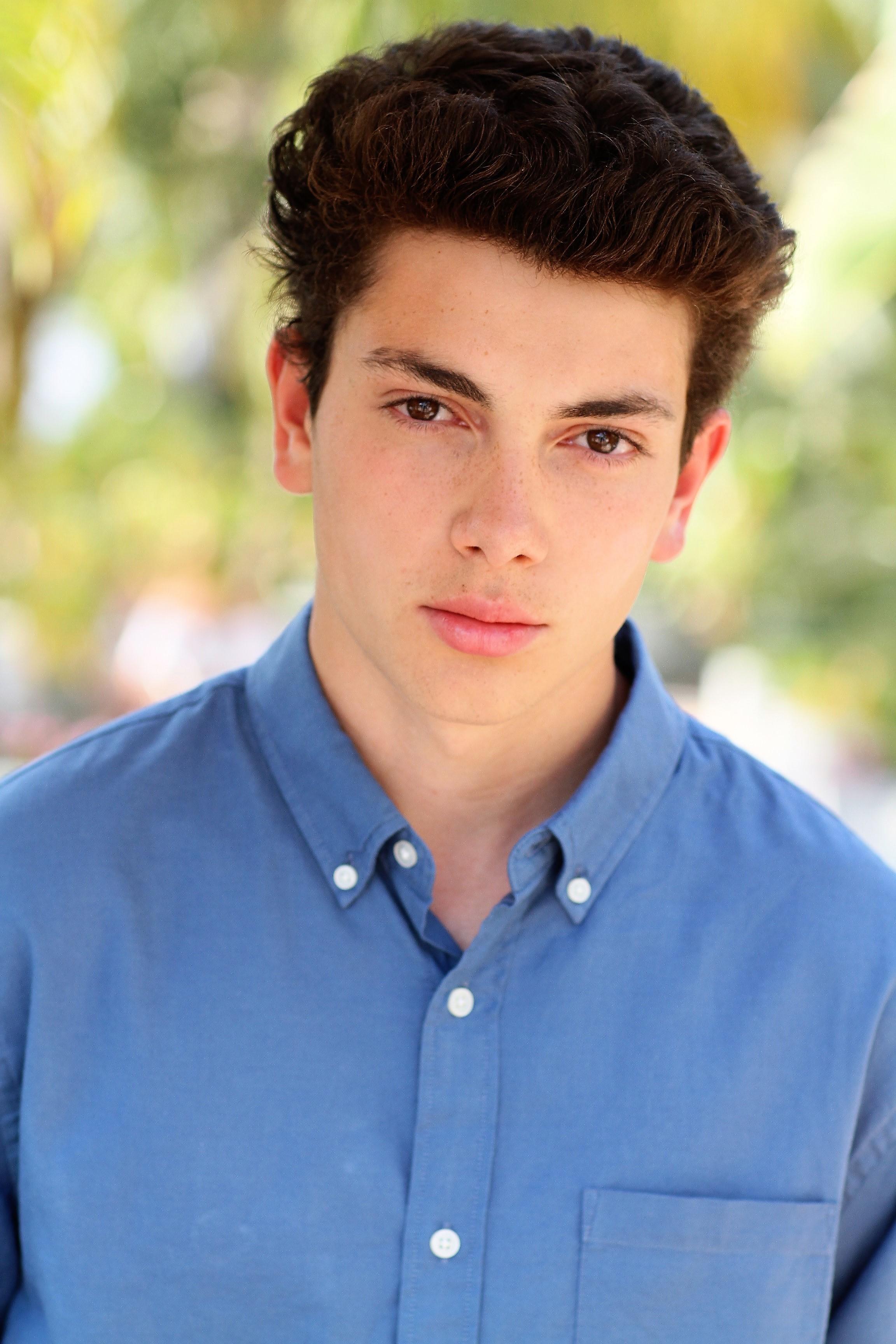 actor Liam Douglas large photo